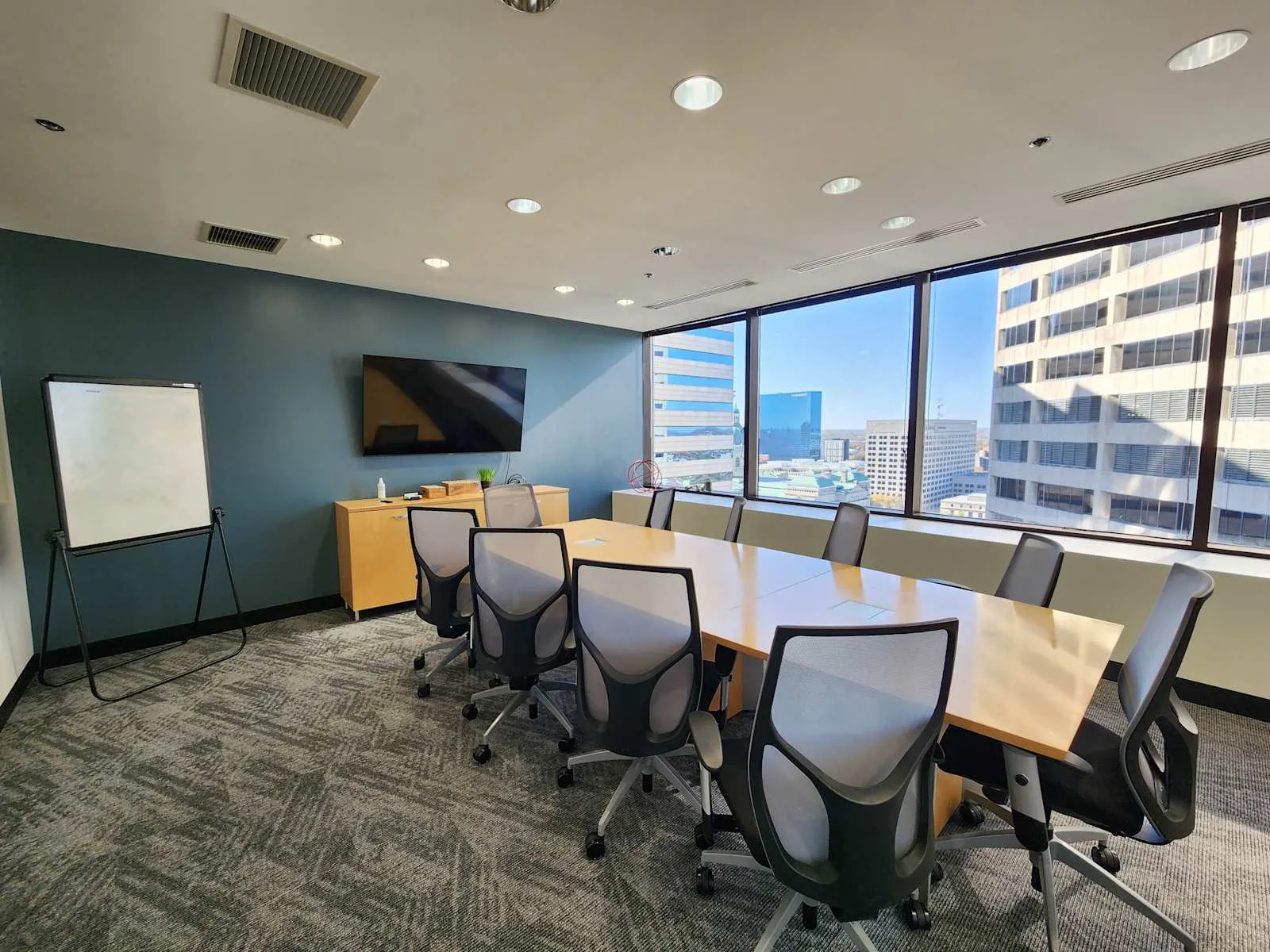 Regus IN, Indianapolis - City Center, Meeting room for 10 people, Indianapolis, IN