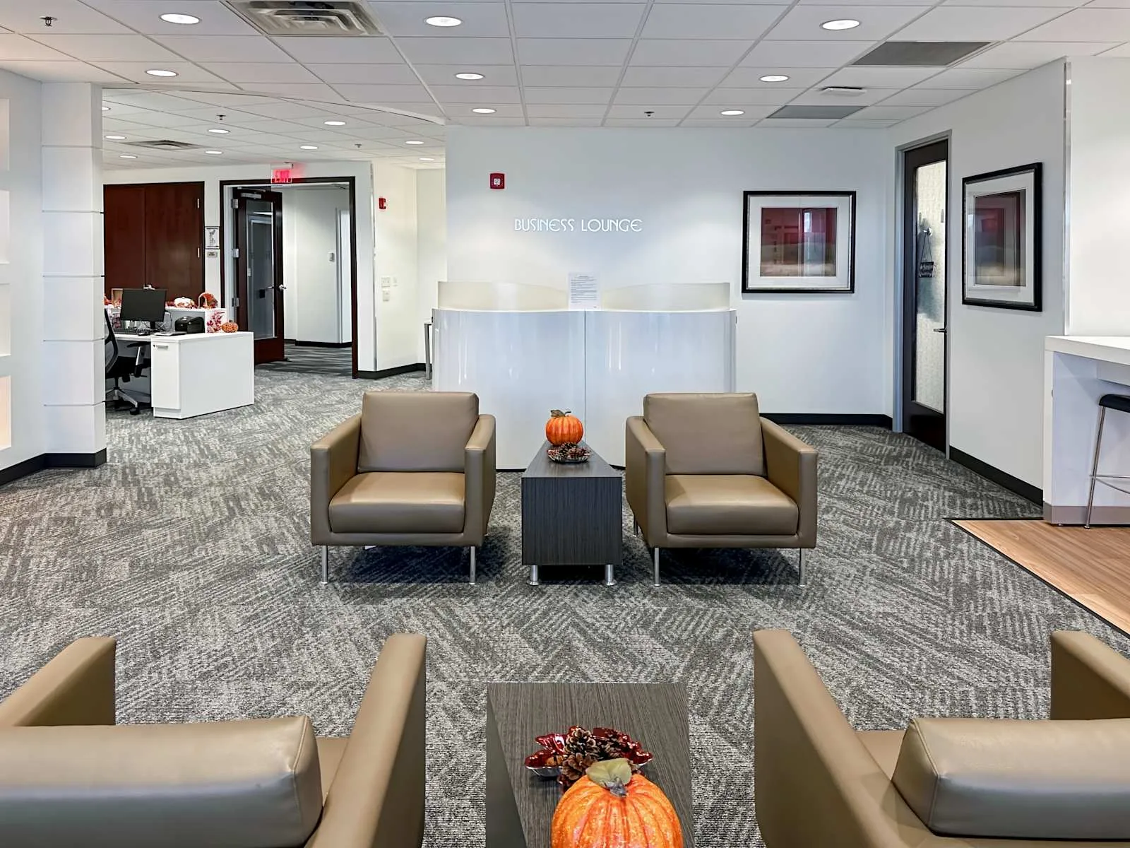 Regus IN, Indianapolis - Fishers, Lounge, Carmel, IN