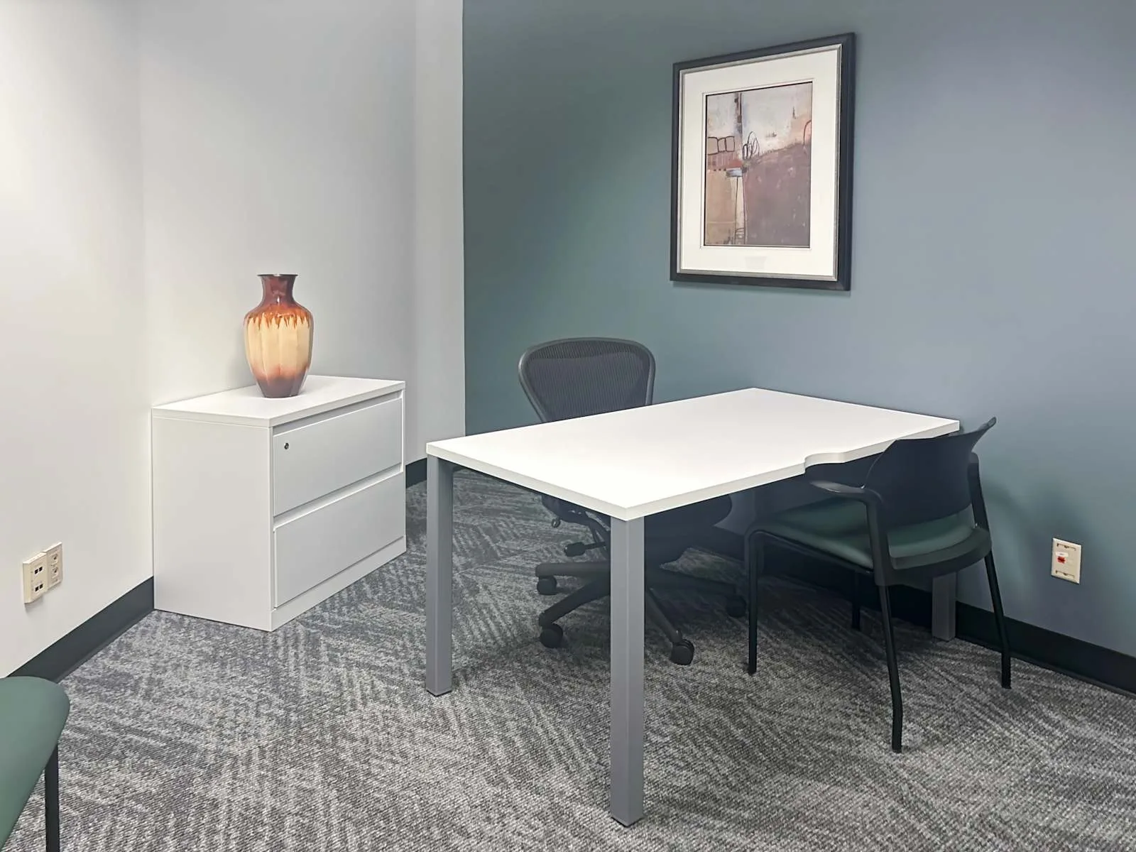 Regus IN, Indianapolis - Keystone Crossing, Private office, 1 desk, Carmel, IN