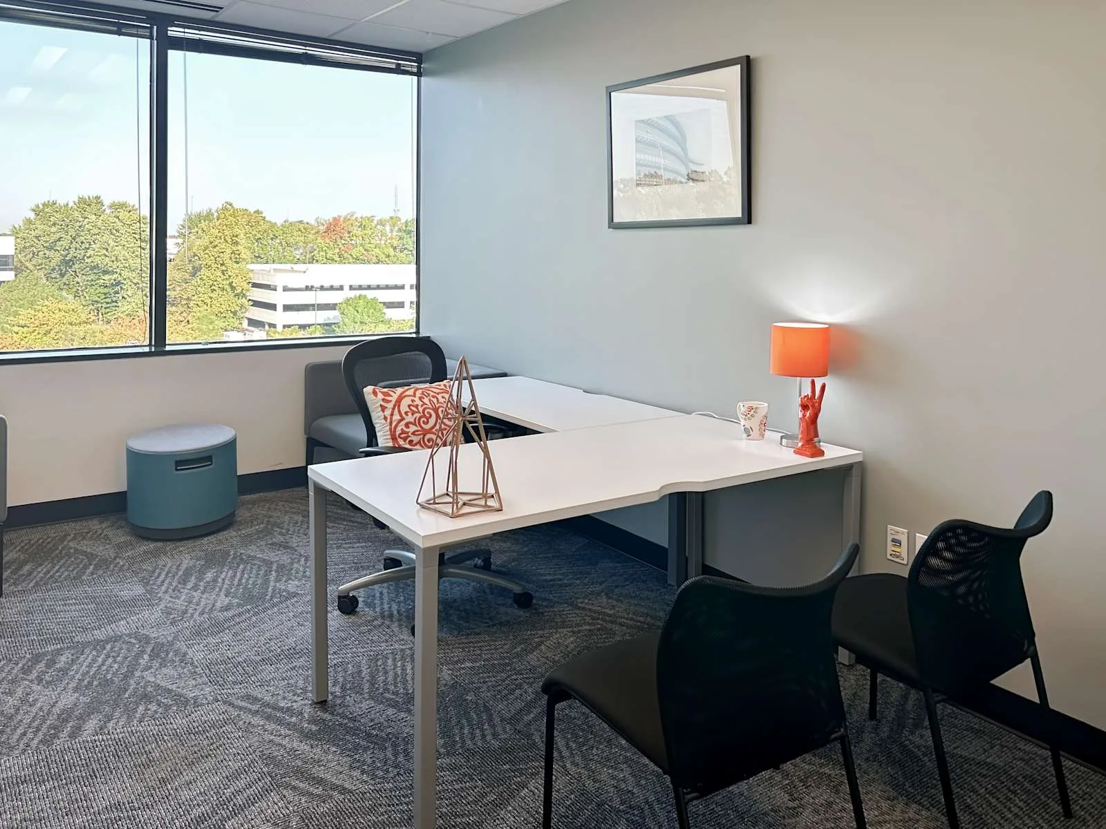 Regus IN, Indianapolis - Parkwood Crossing Center, Private office, 1 desk, Carmel, IN