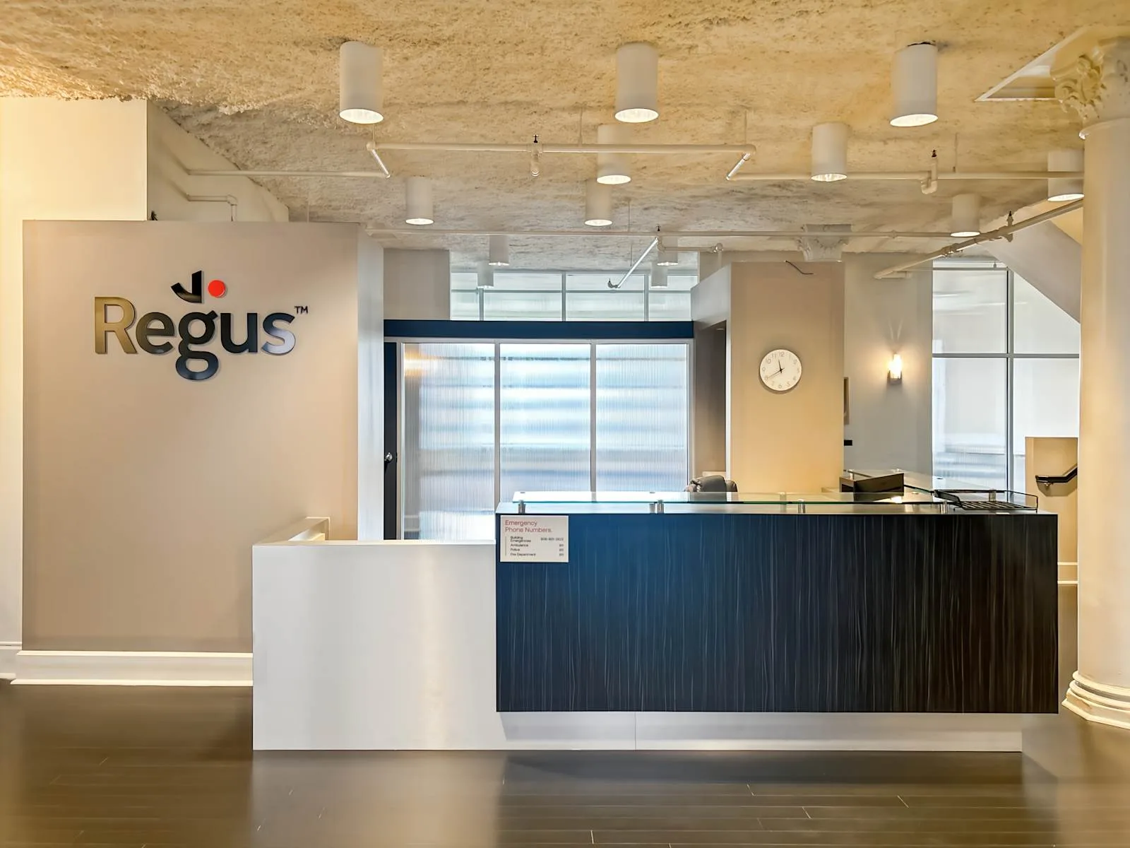 Regus IN, Indianapolis - E Washington Street, Reception, Indianapolis, IN