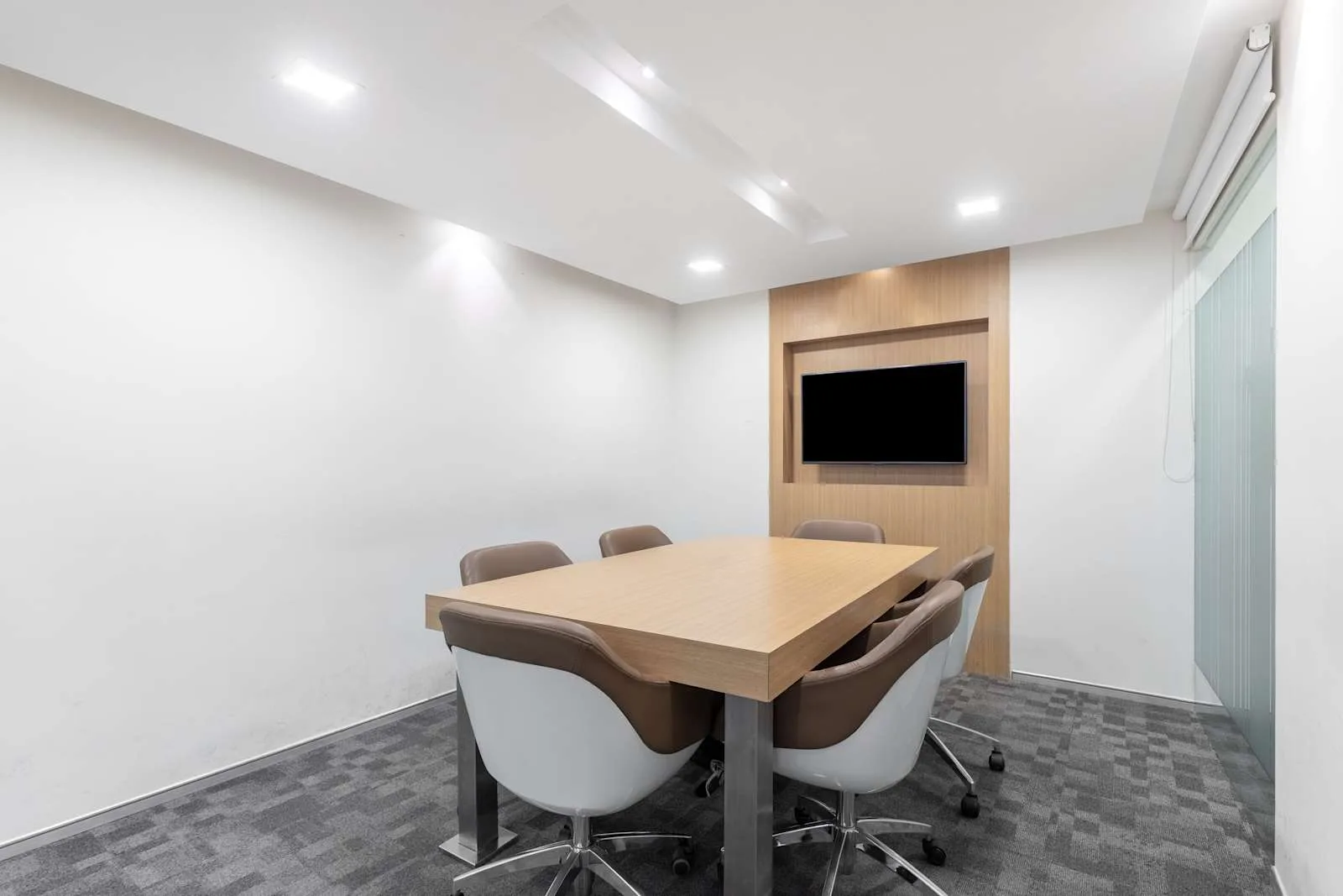 Regus Indore, DNR, 6 लोगों के लिए बैठक कक्ष, इन्दौर