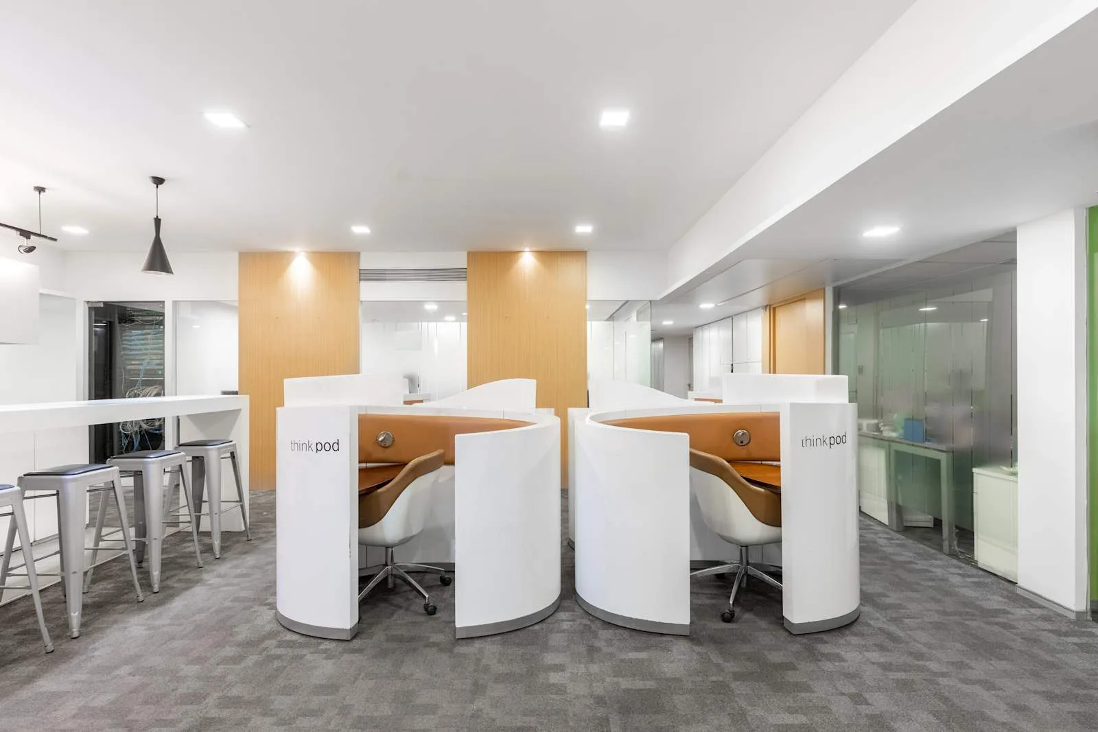 Regus Indore, DNR, फ़ोन बूथ, इन्दौर