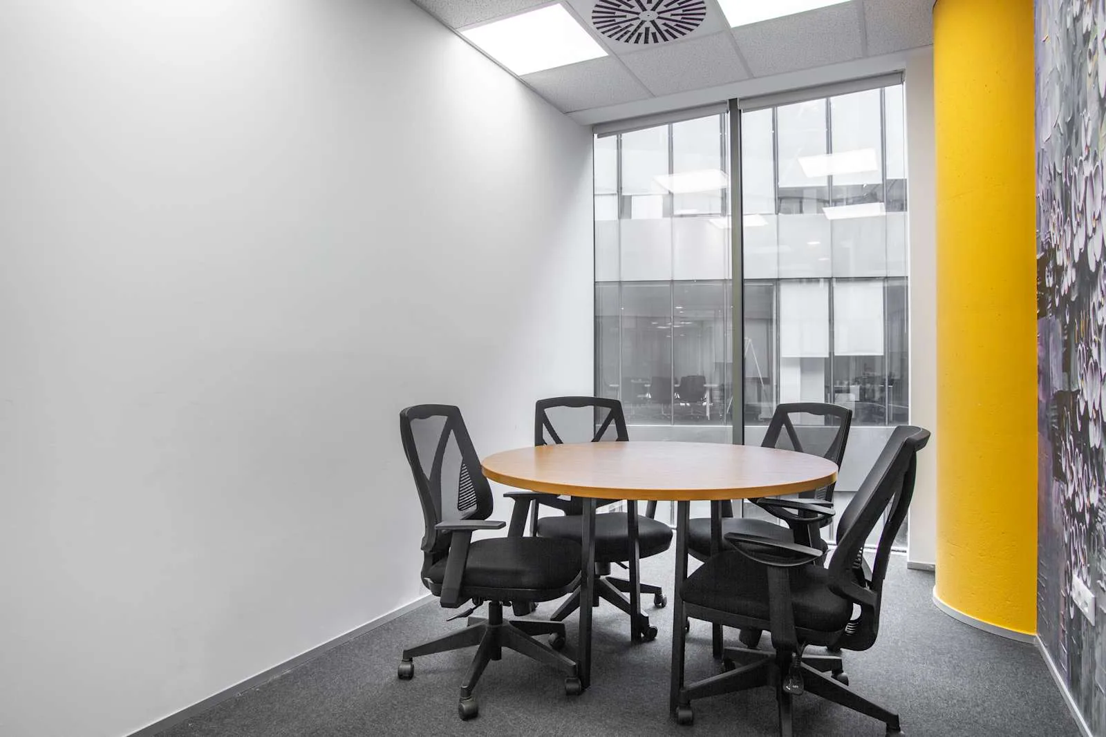 Regus ISTANBUL, Kurtkoy Aeropark-TRY, 4 kişilik toplantı odası, İstanbul