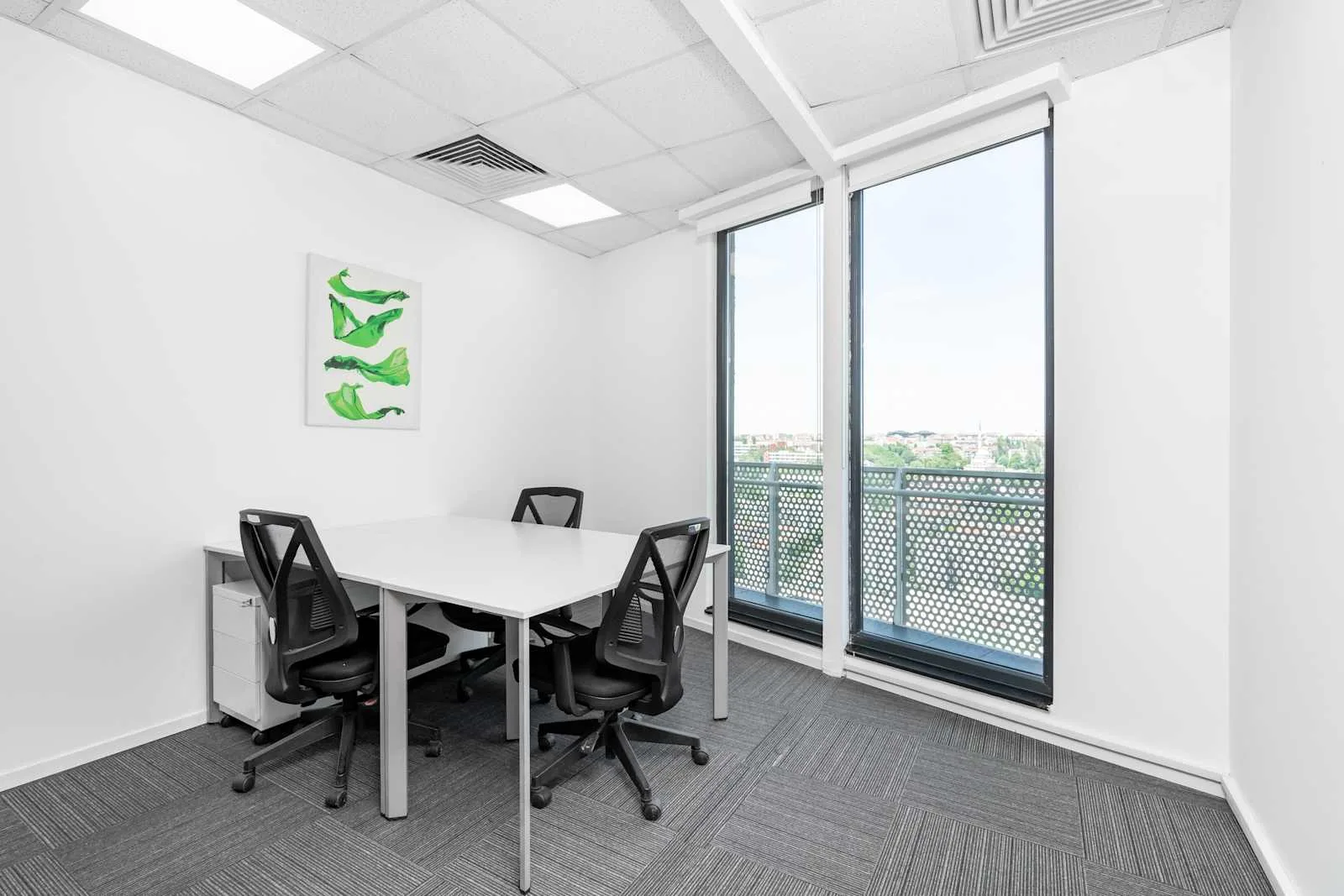 Regus ISTANBUL, Merter-TRY, 4 çalışma istasyonlu özel ofis, İstanbul