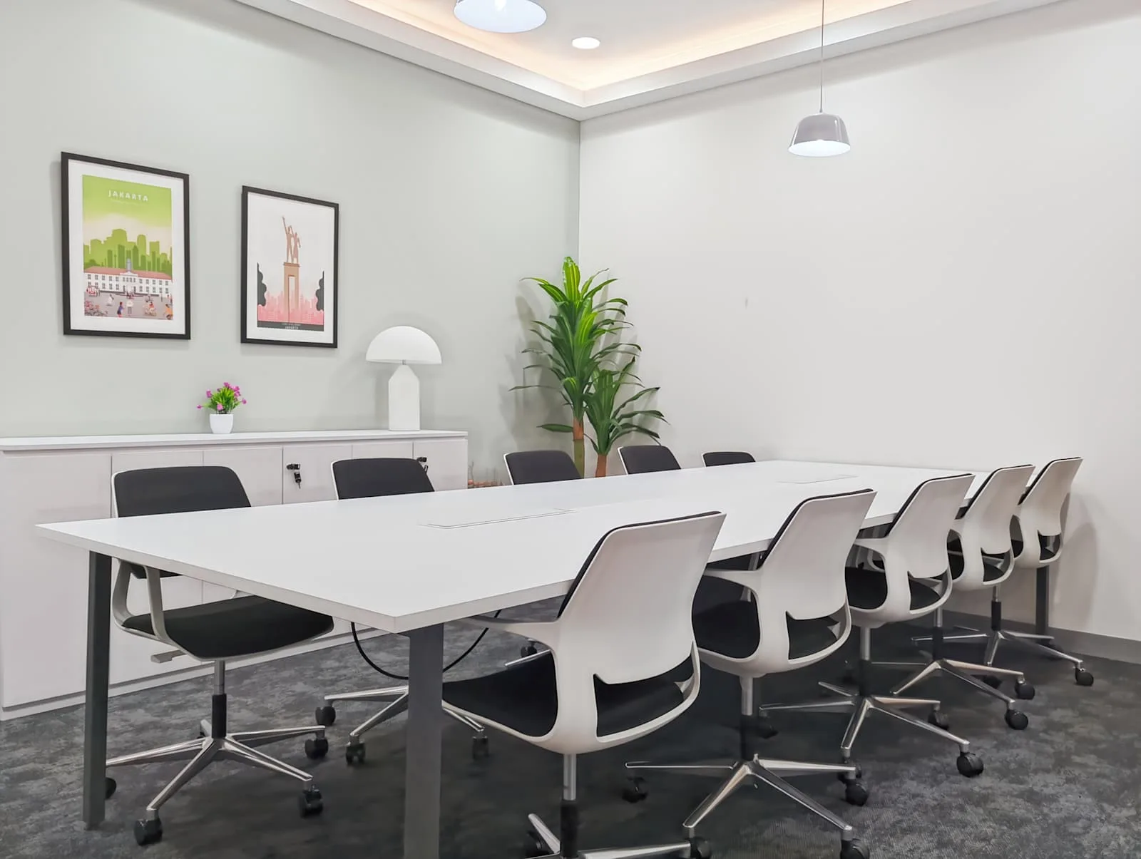 Regus Jakarta, M Center, Ruang rapat untuk 11 orang, Jakarta