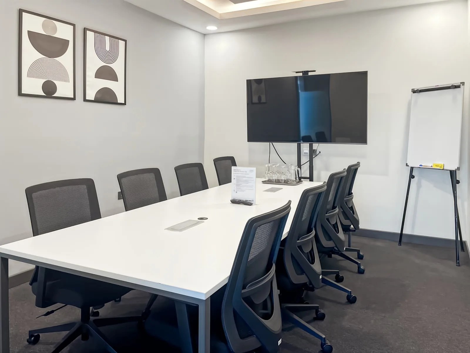 Regus Jakarta, Menara Sunlife, Meeting room for 8 people, Jakarta