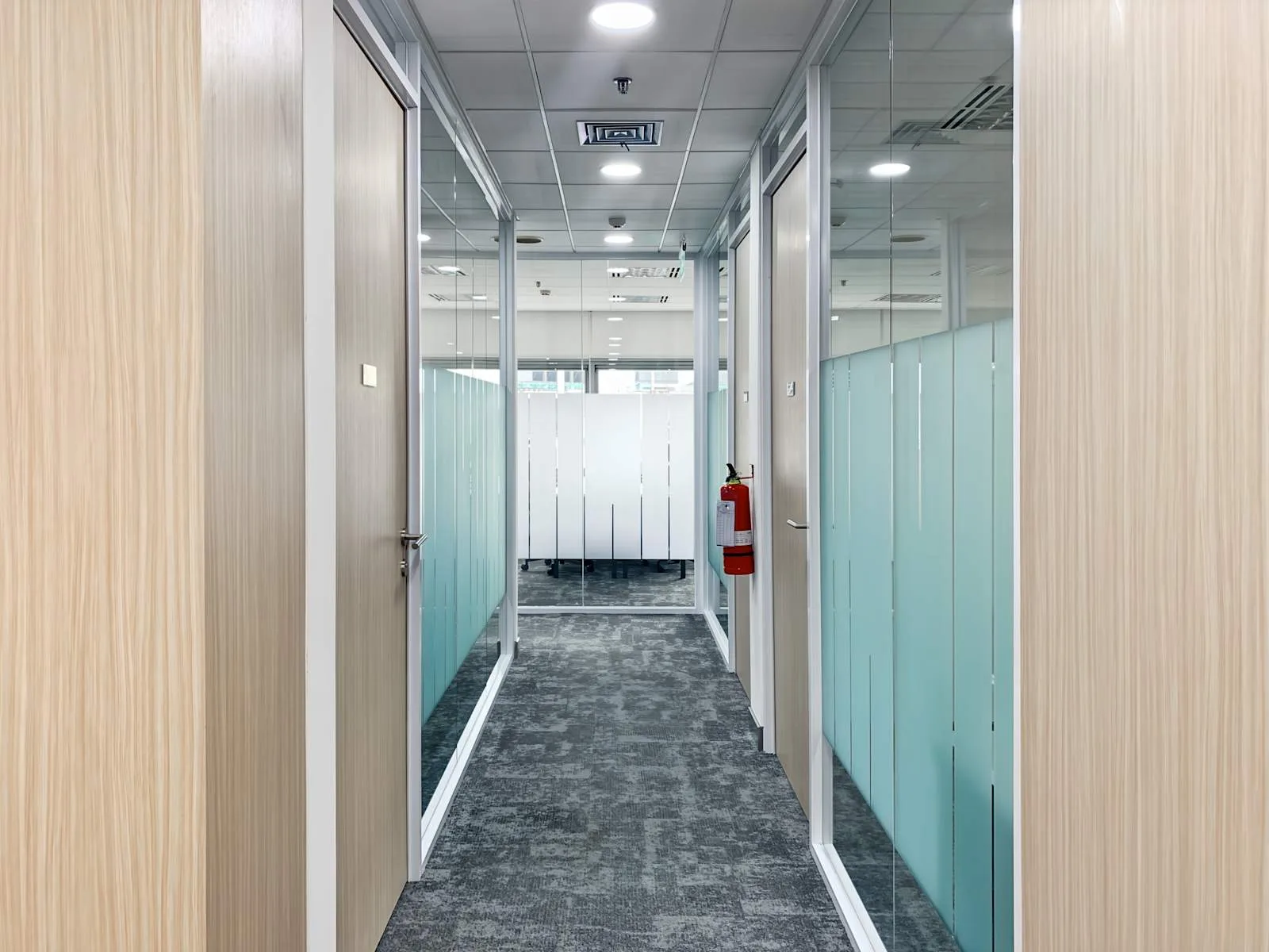 Regus Jakarta , Regus Sinarmas Land Plaza Tower 1, Jakarta, photo 3