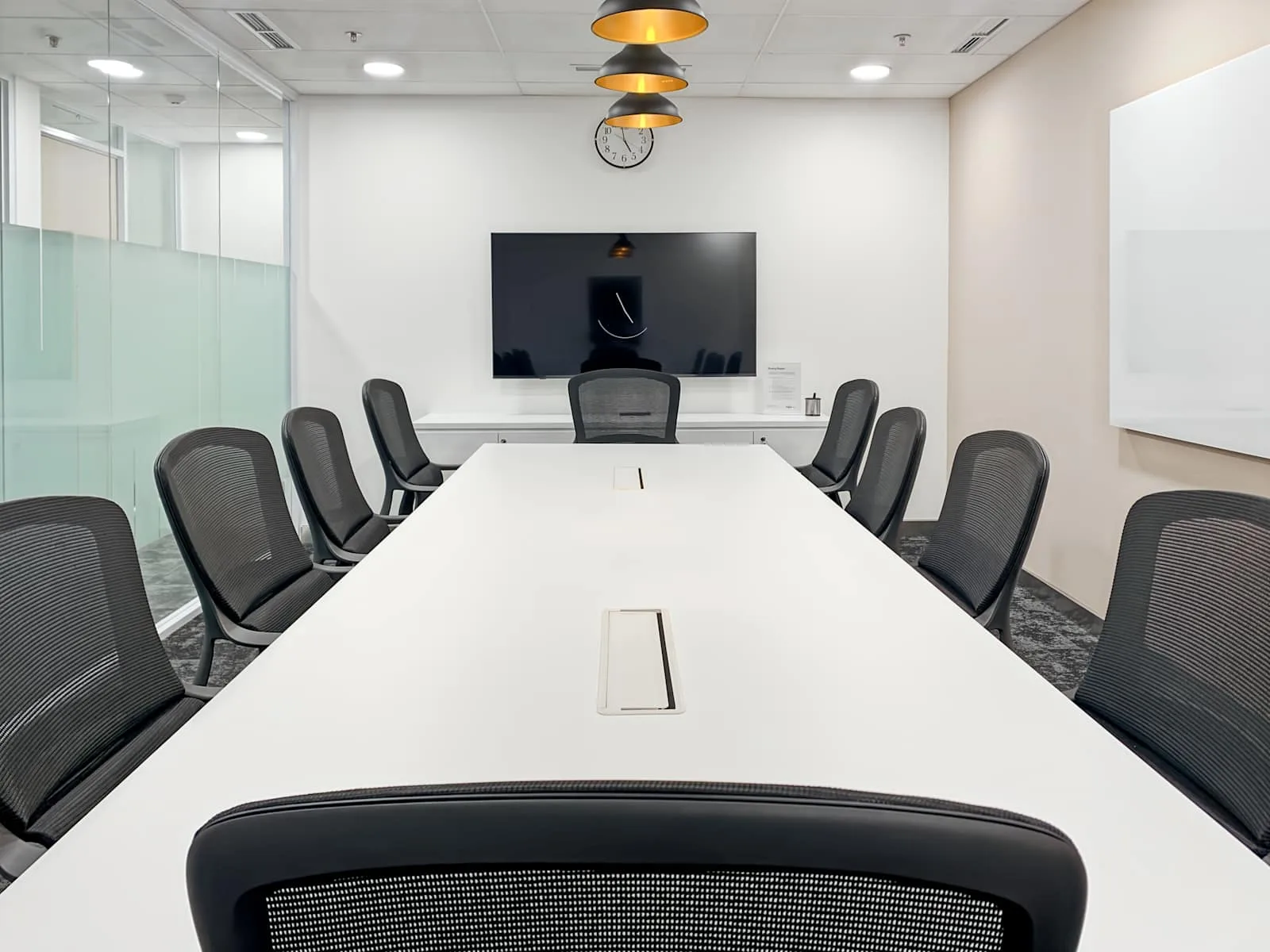 Regus Jakarta , Regus Sinarmas Land Plaza Tower 1, Meeting room for 10 people, Jakarta