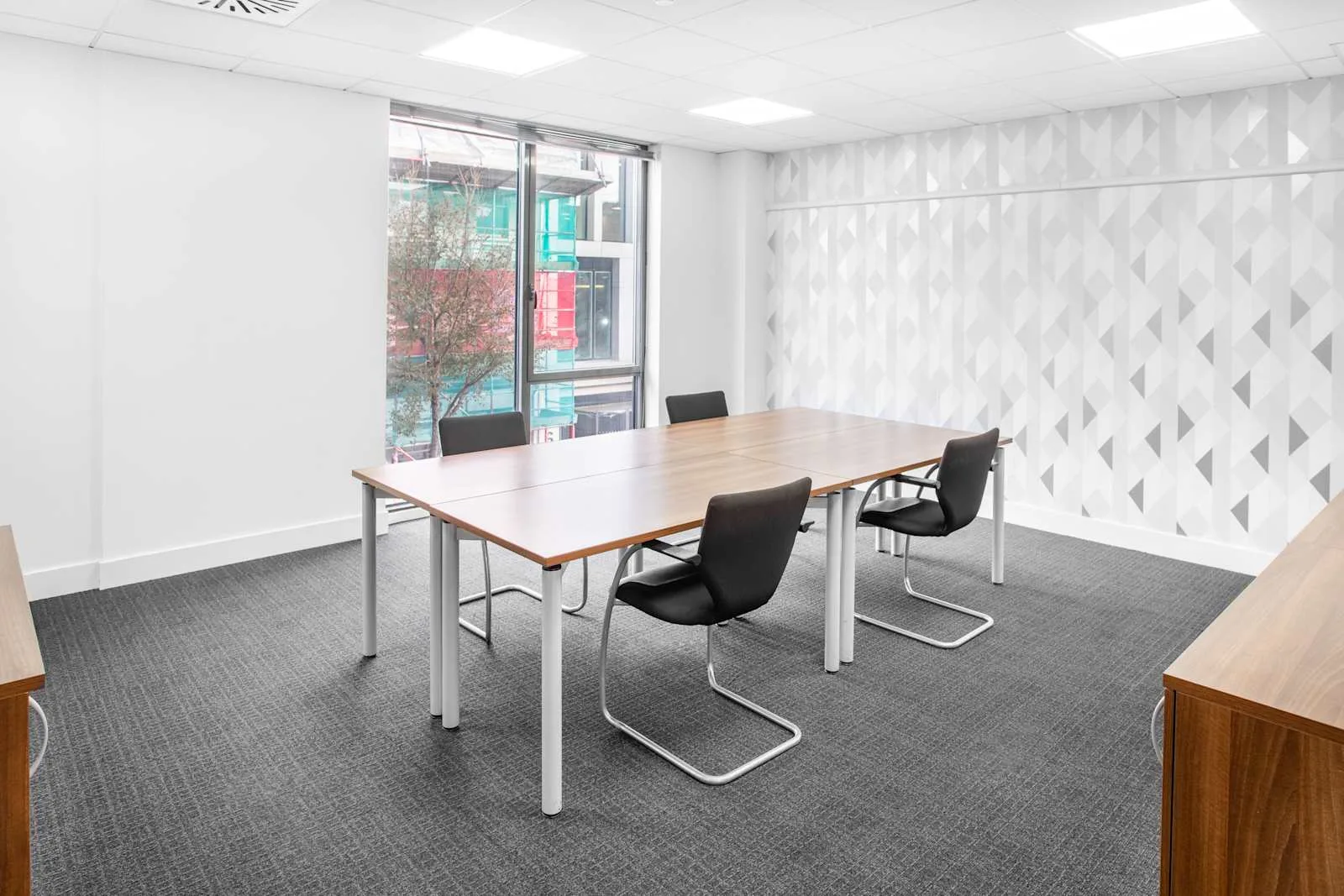 Regus JERSEY, St Helier, Private office, 4 desks, Jersey