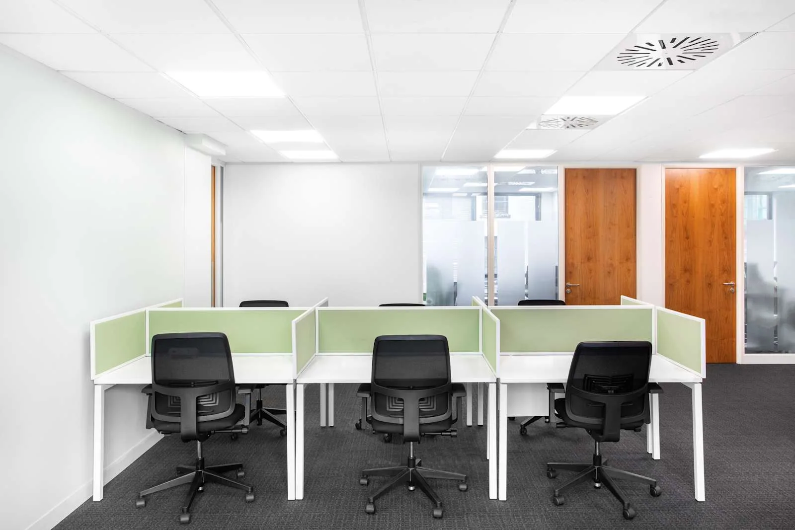 Regus JERSEY, St Helier, Open-plan office, Jersey