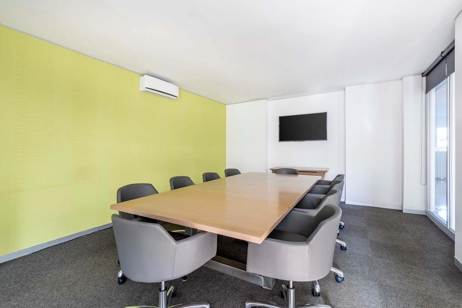 Regus JOHANNESBURG, East Rand Stoneridge, Meeting room for 10 people, Johannesburg