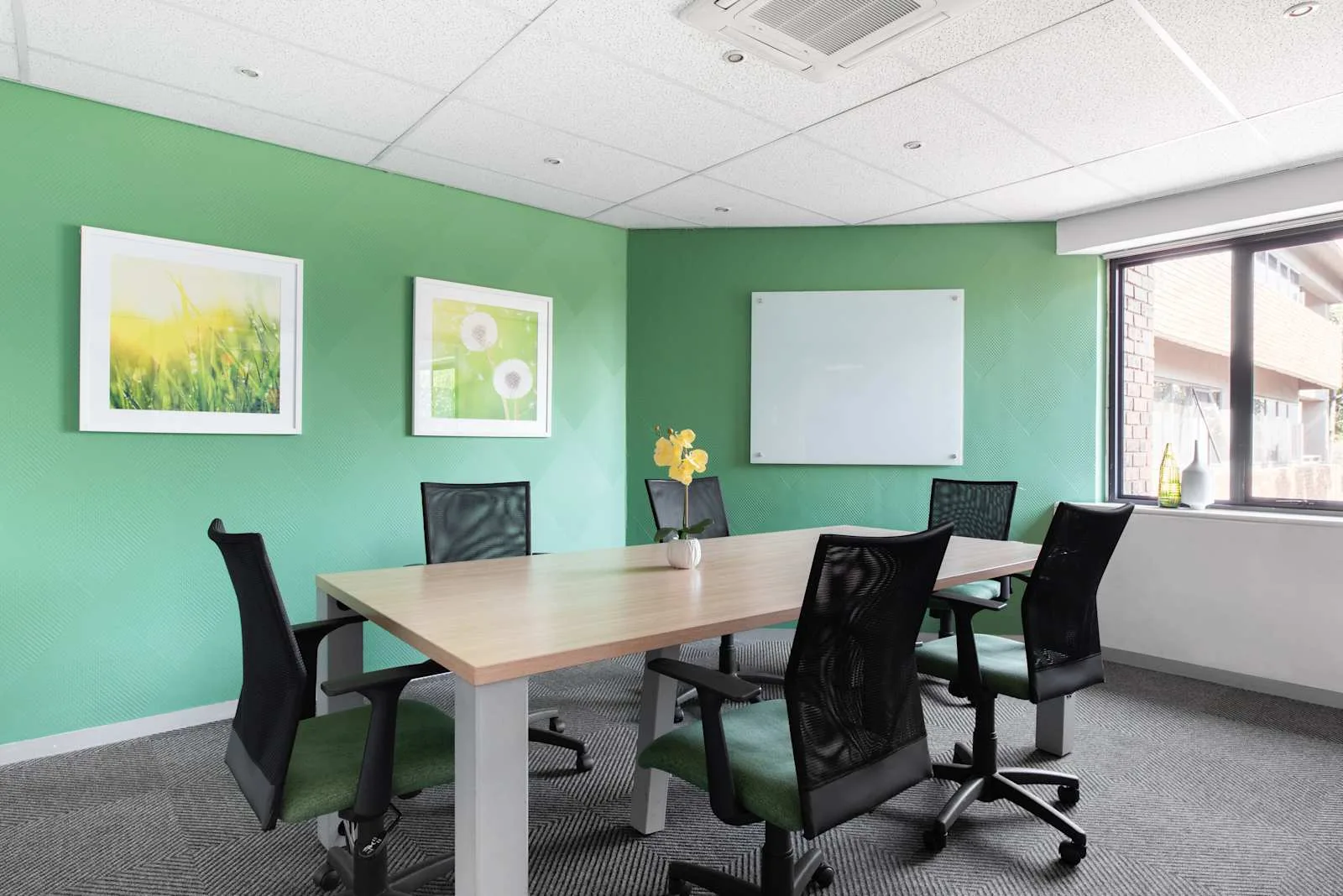 Regus JOHANNESBURG, Eastrand Bedfordview, Meeting room for 6 people, Johannesburg