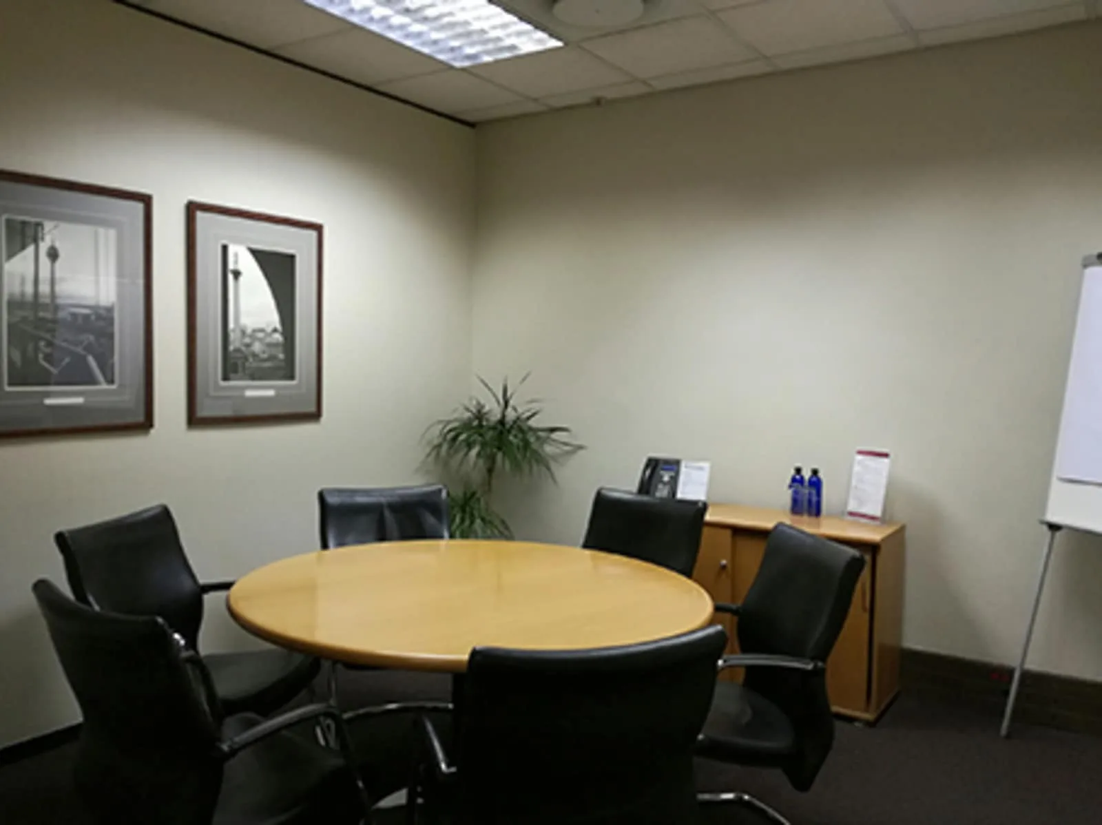 Regus JOHANNESBURG, Sandton Nelson Mandela Square, Meeting room for 5 people, Johannesburg