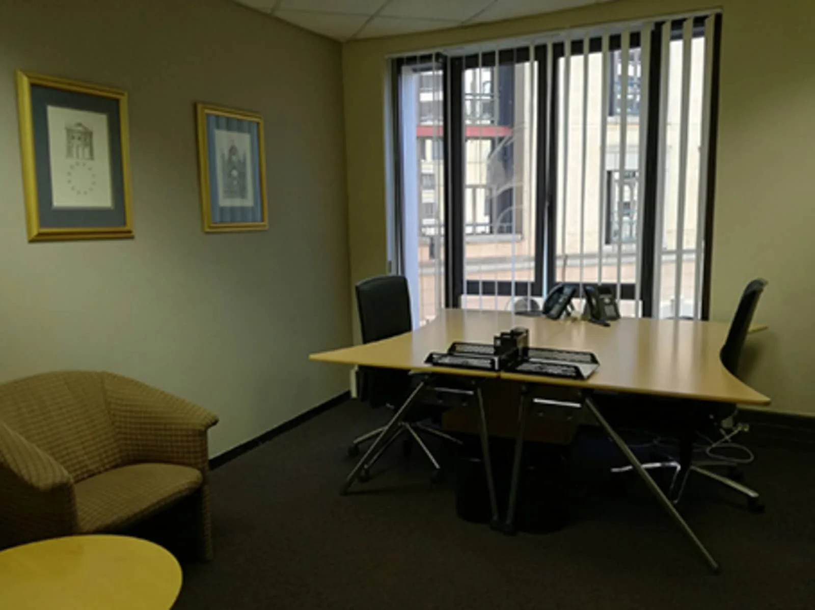 Regus JOHANNESBURG, Sandton Nelson Mandela Square, Private office, 2 desks, Johannesburg