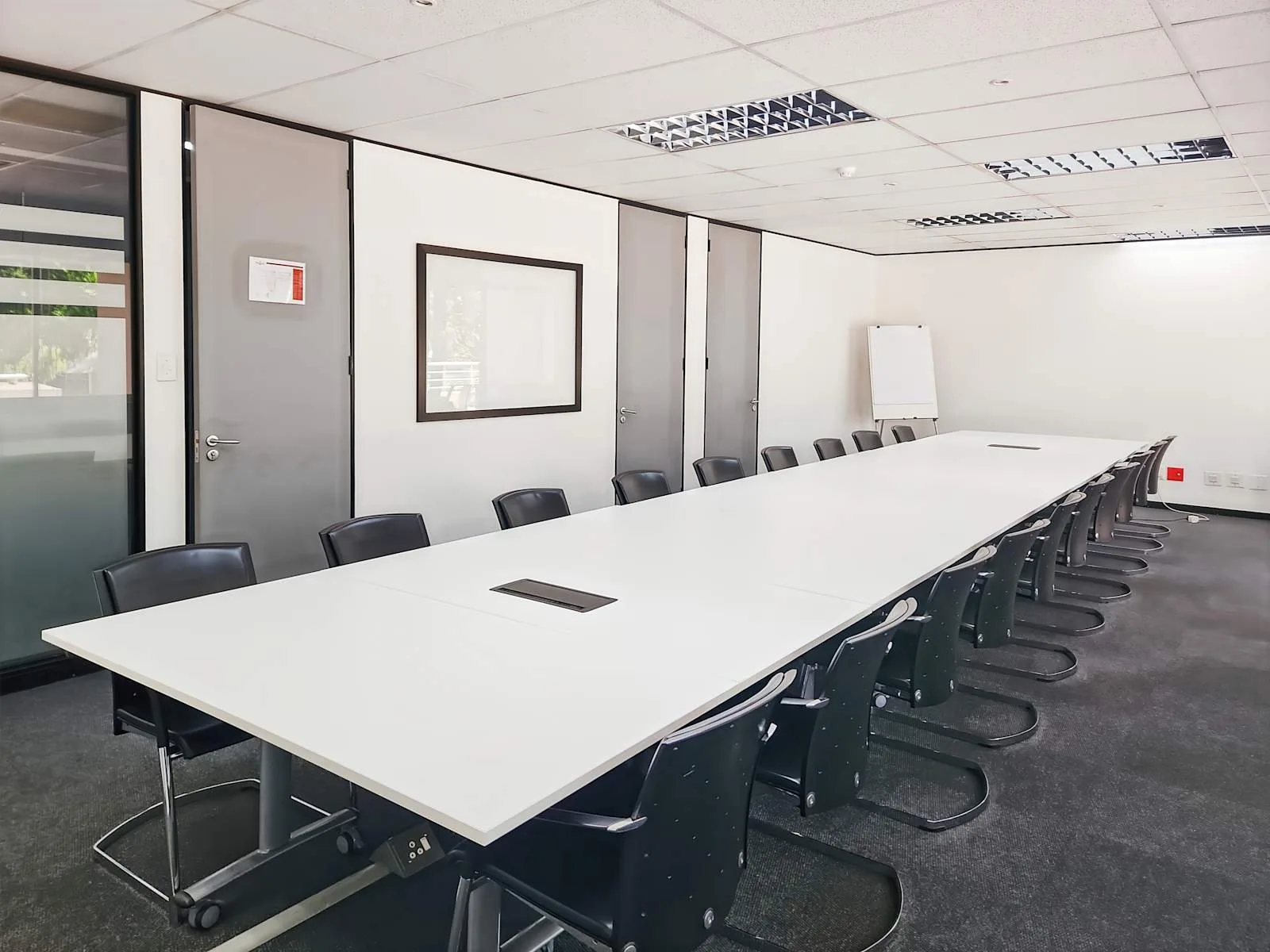 Regus JOHANNESBURG, Woodmead Country Club Estate, Meeting room for 20 people, Sandton