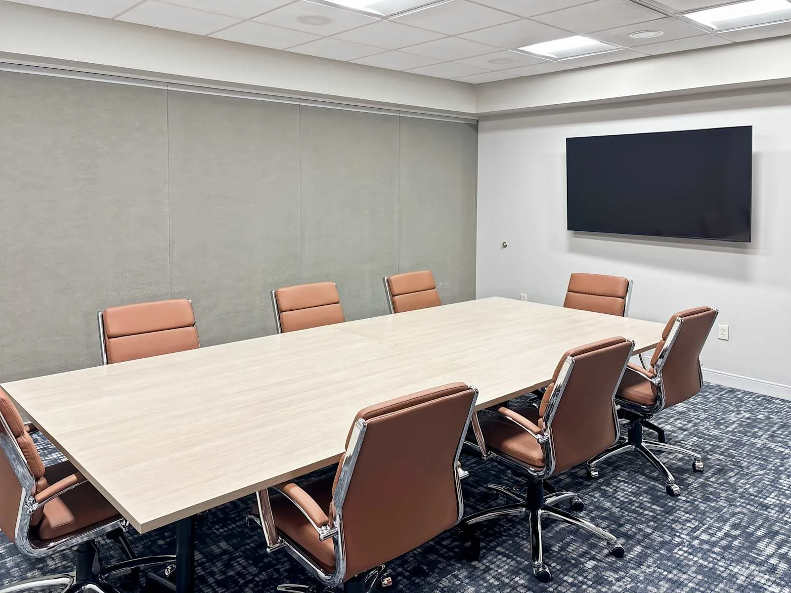Regus IL, Joliet - Essington Rd, Meeting room for 8 people, Joliet, IL