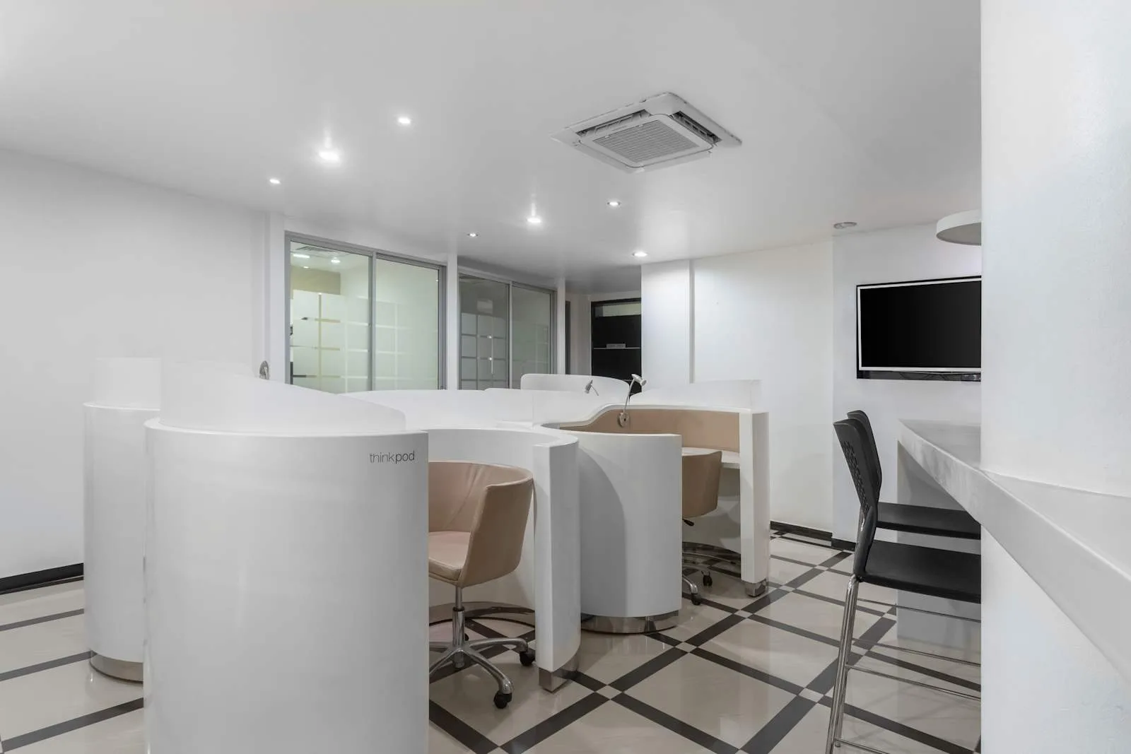 Regus KAMPALA, AHA Towers, Coworking space, Kampala