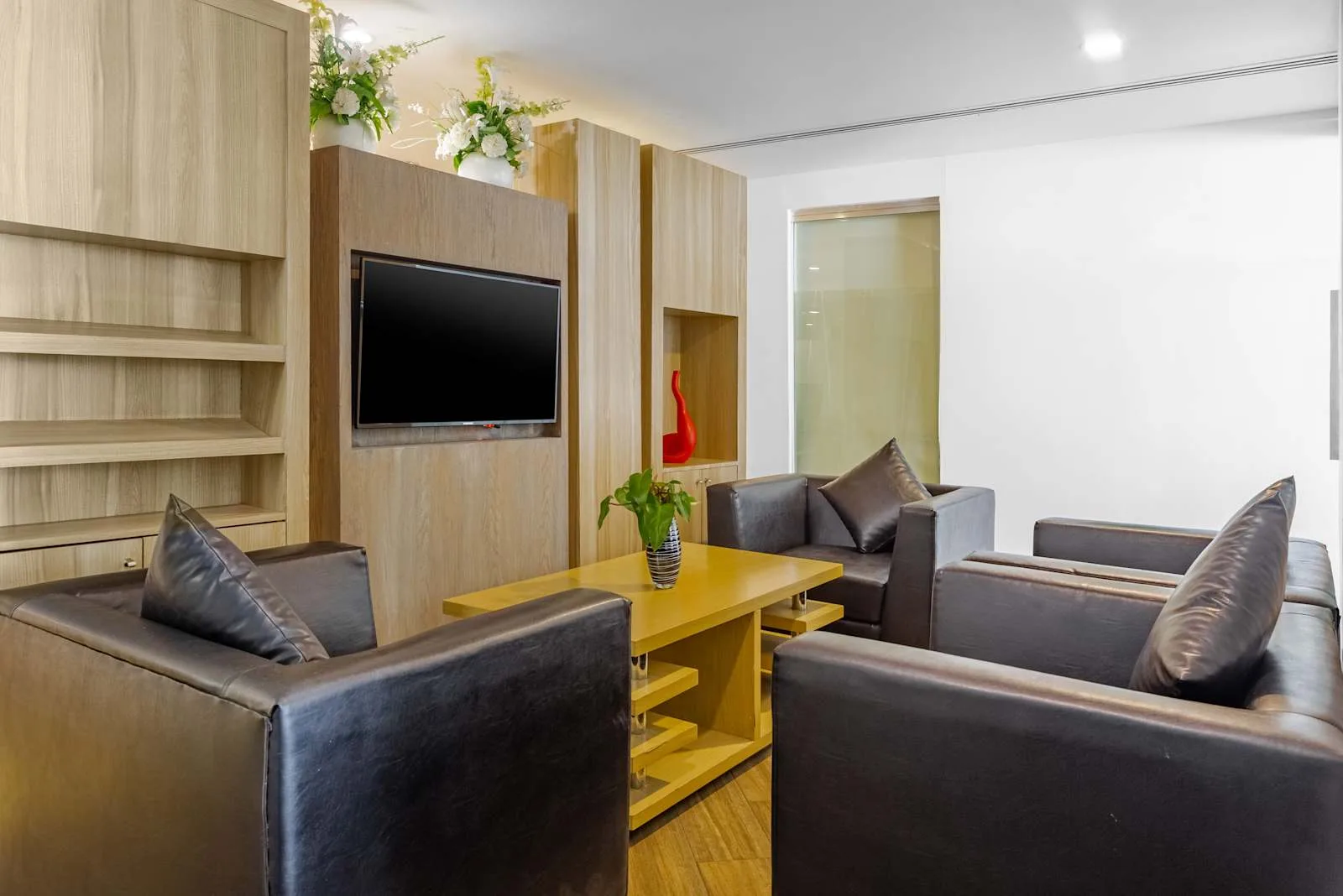 Regus KARACHI, Regus Executive Centre, Lounge, Karachi