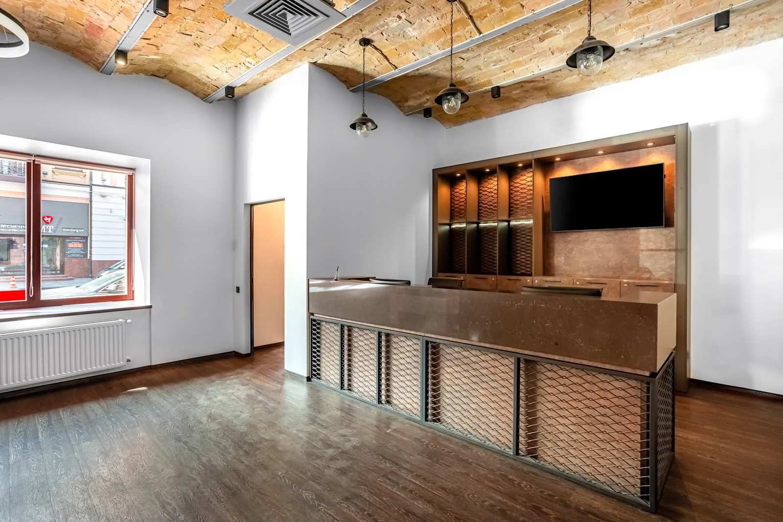 Regus KIEV, Podil Heritage, Reception, Kyiv