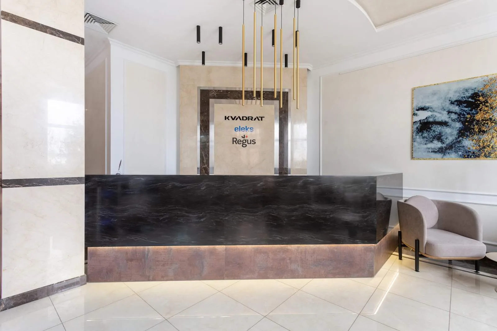 Regus Kiev, Volodymyrsky, Reception, Kyiv