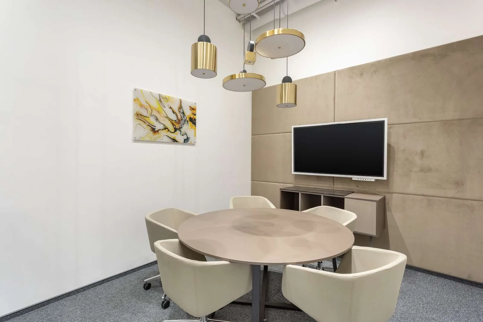 Regus Kiev, Volodymyrsky, Meeting room for 5 people, Kyiv