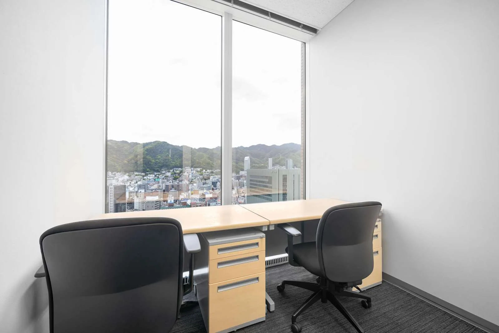 Regus KOBE, Kokusai Kaikan, Private office, 2 desks, Kobe