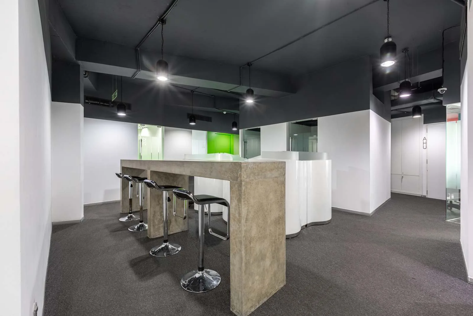 Regus KOTTE, Lotus Building (Nawala), Coworking space, Kotte