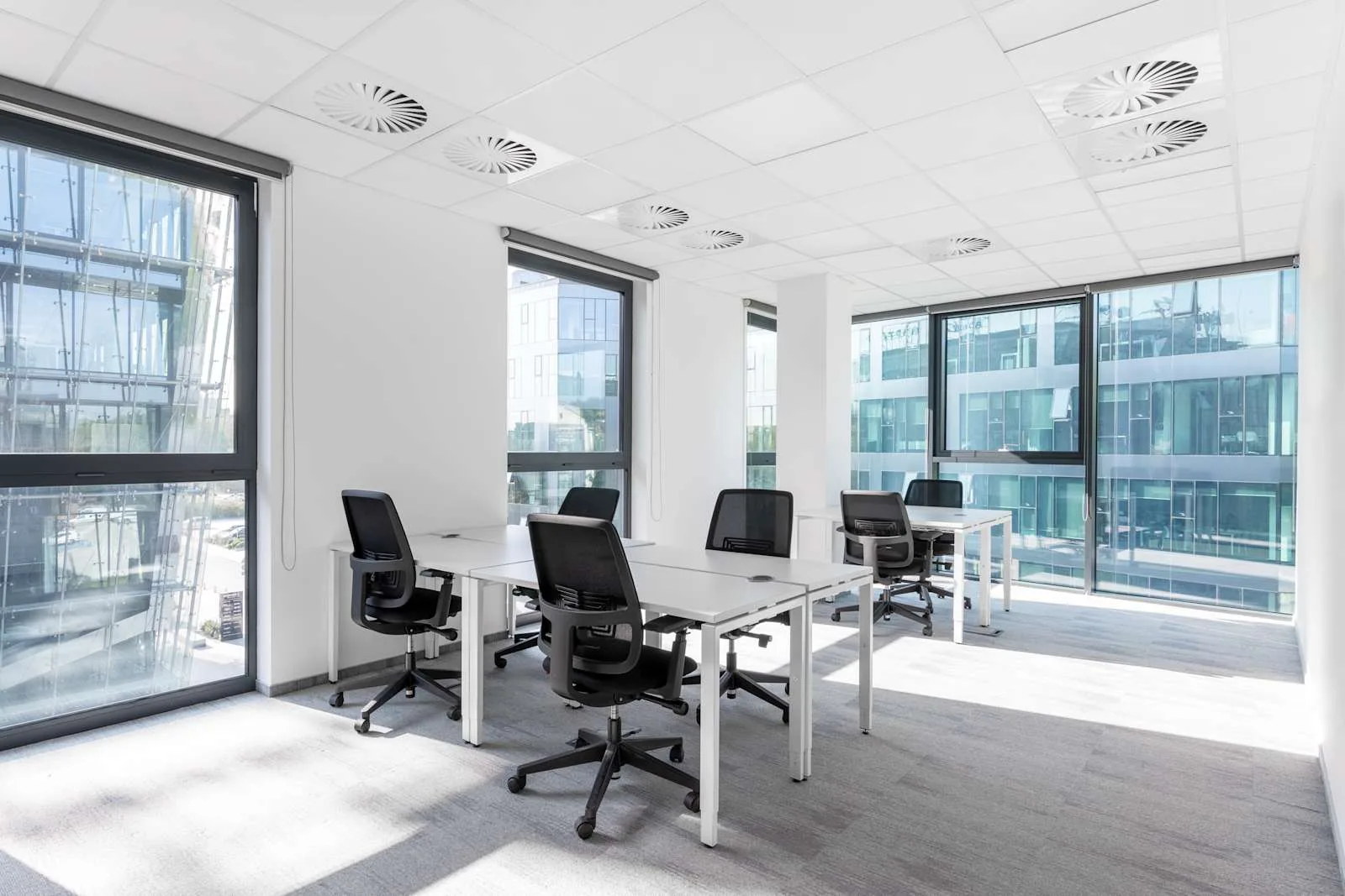 Regus KRAKOW, Equal Park Building B, Private office, 6 desks, Krakow