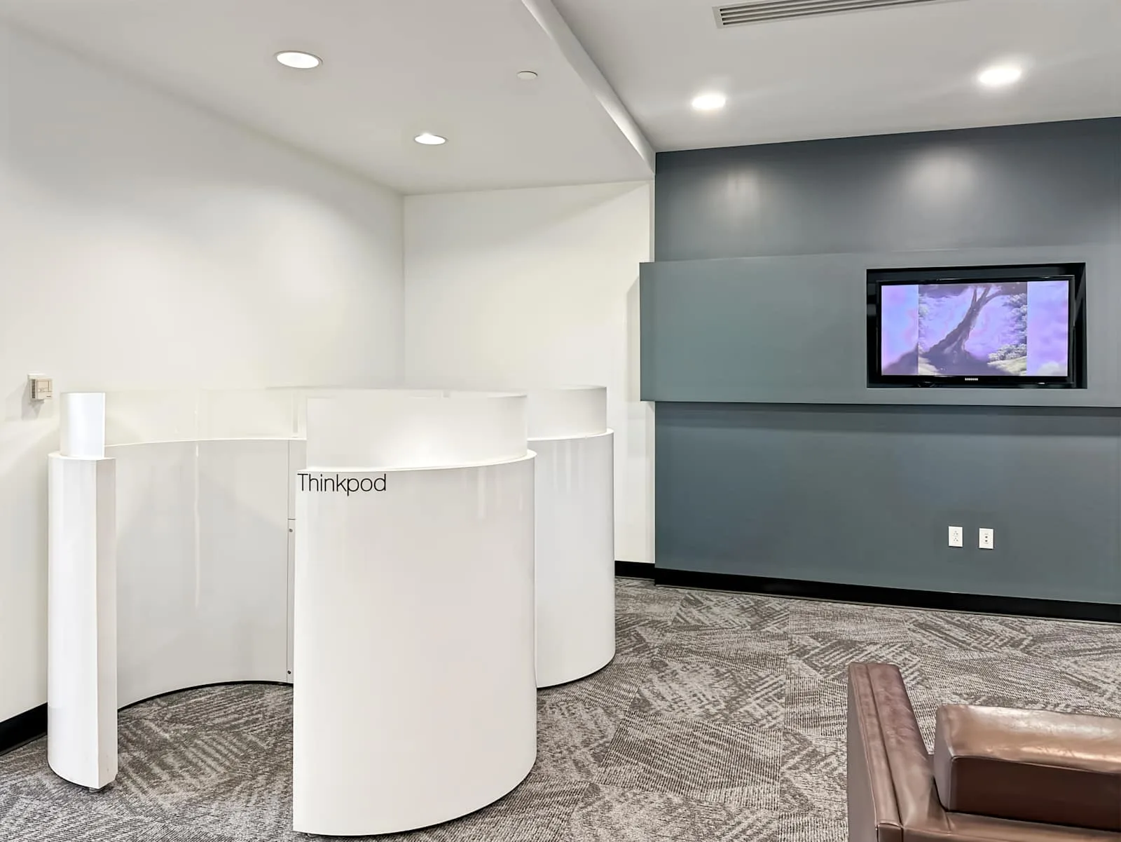 Regus KS, Kansas City– Leawood – Park Place, Phone booth, Leawood, KS