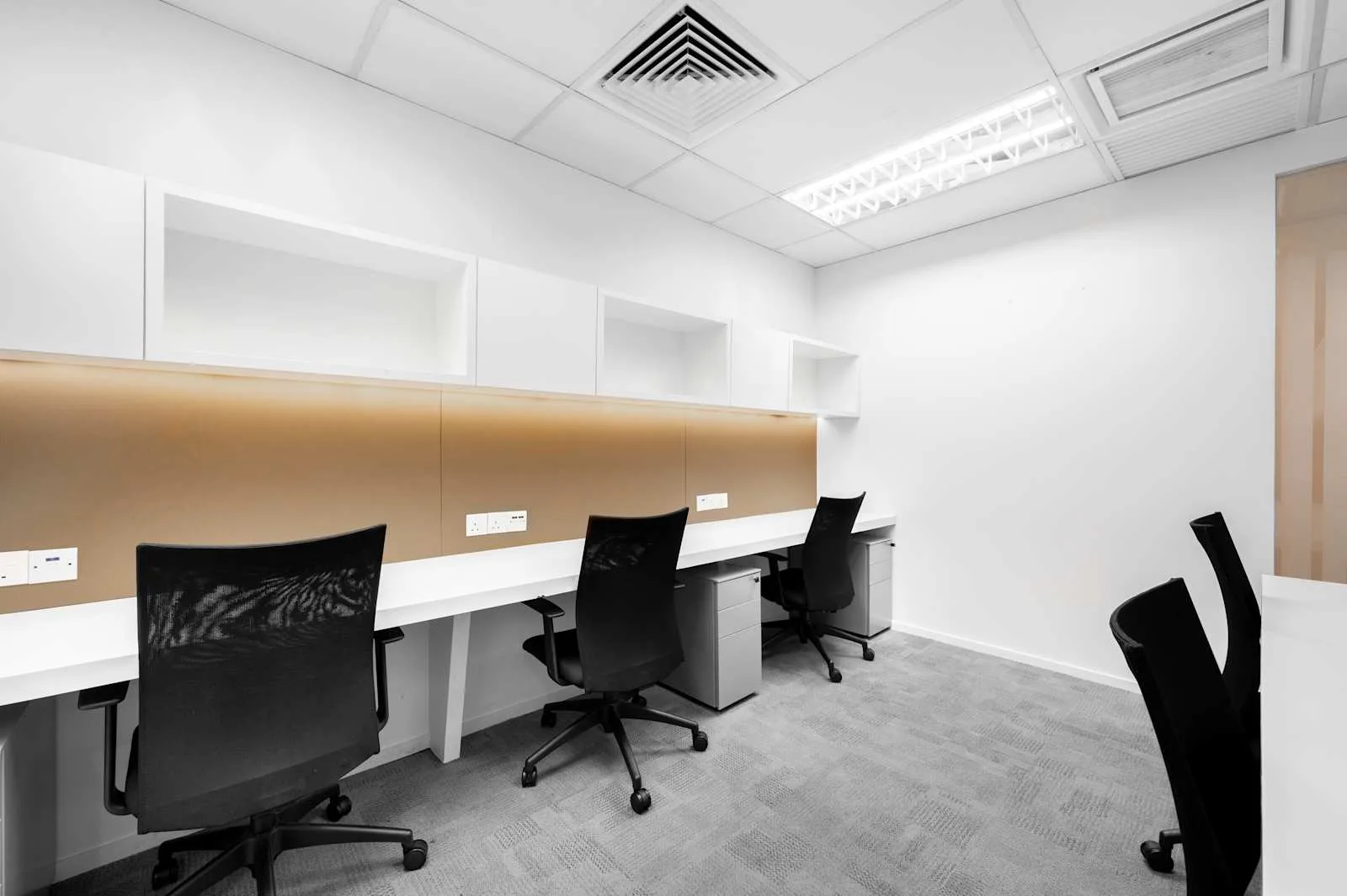 Regus KUALA LUMPUR, Menara IGB, Private office, 5 desks, Kuala Lumpur