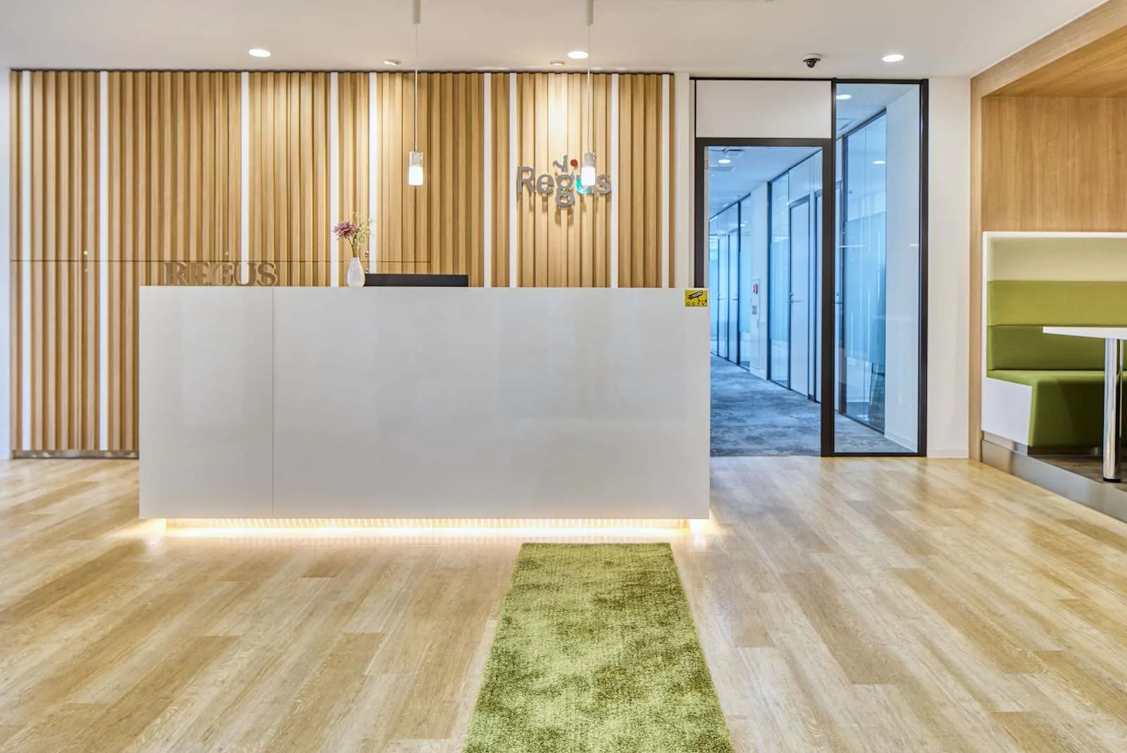 Regus KUMAMOTO, Kumamoto Place Hanabata、受付、熊本