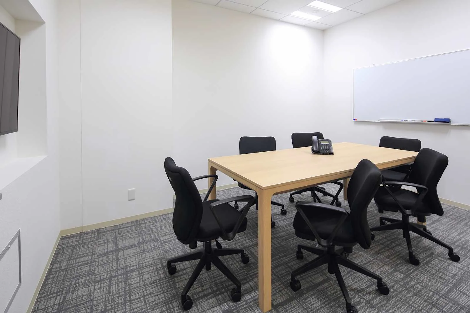 Regus KUMAMOTO, Shimotori、会議室（6名）、熊本