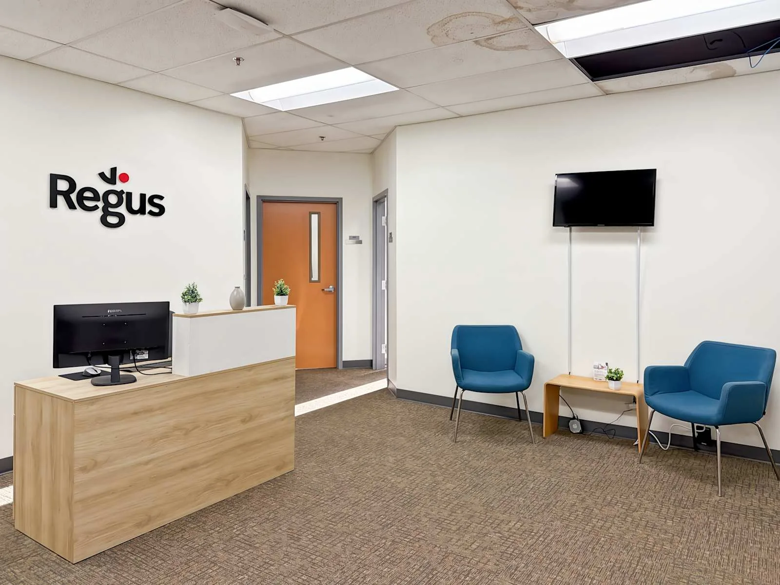 Regus KY, Bowling Green - 922 State Street, Reception, Bowling Green, KY