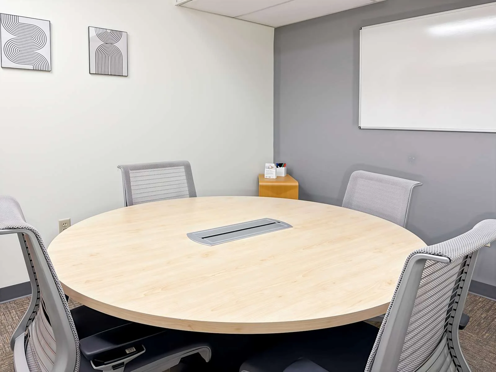 Regus KY, Bowling Green - 922 State Street, Meeting room for 5 people, Bowling Green, KY
