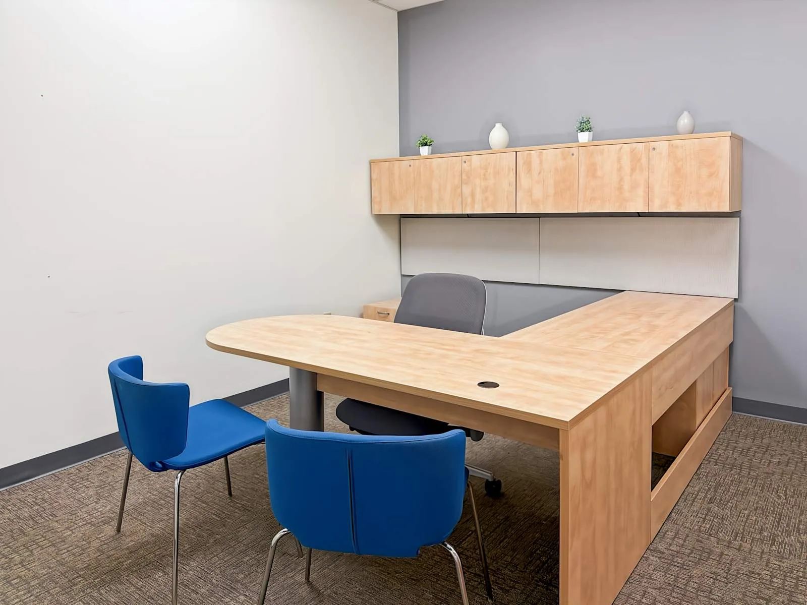 Regus KY, Bowling Green - 922 State Street, Private office, 1 desk, Bowling Green, KY