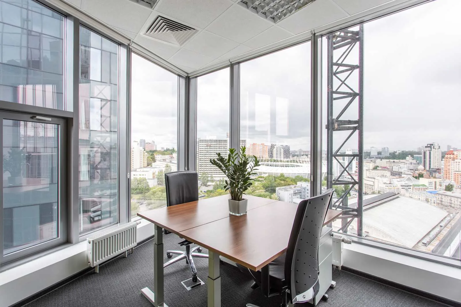 Regus Kyiv, Gulliver, Private office, 2 desks, Kyiv
