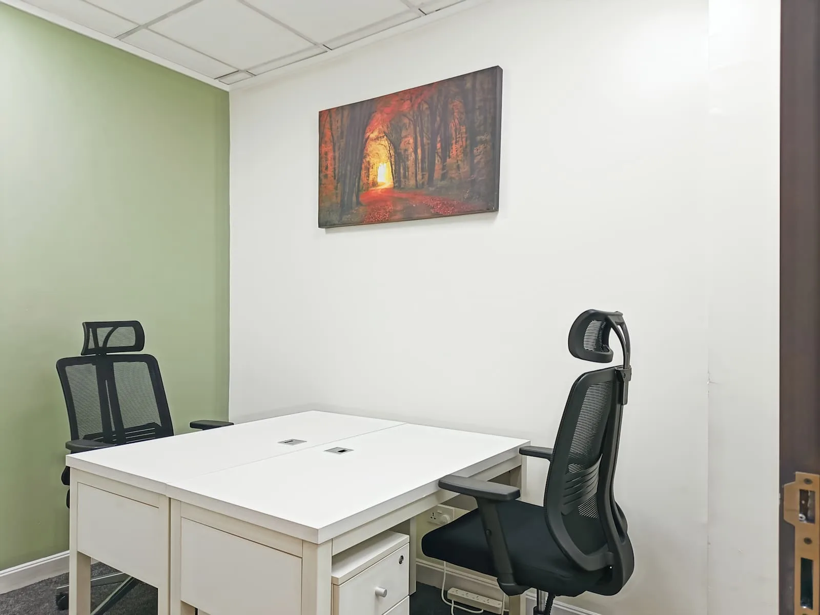Regus Lagos, Mansard Place, Private office, 2 desks, Lagos, Nigeria
