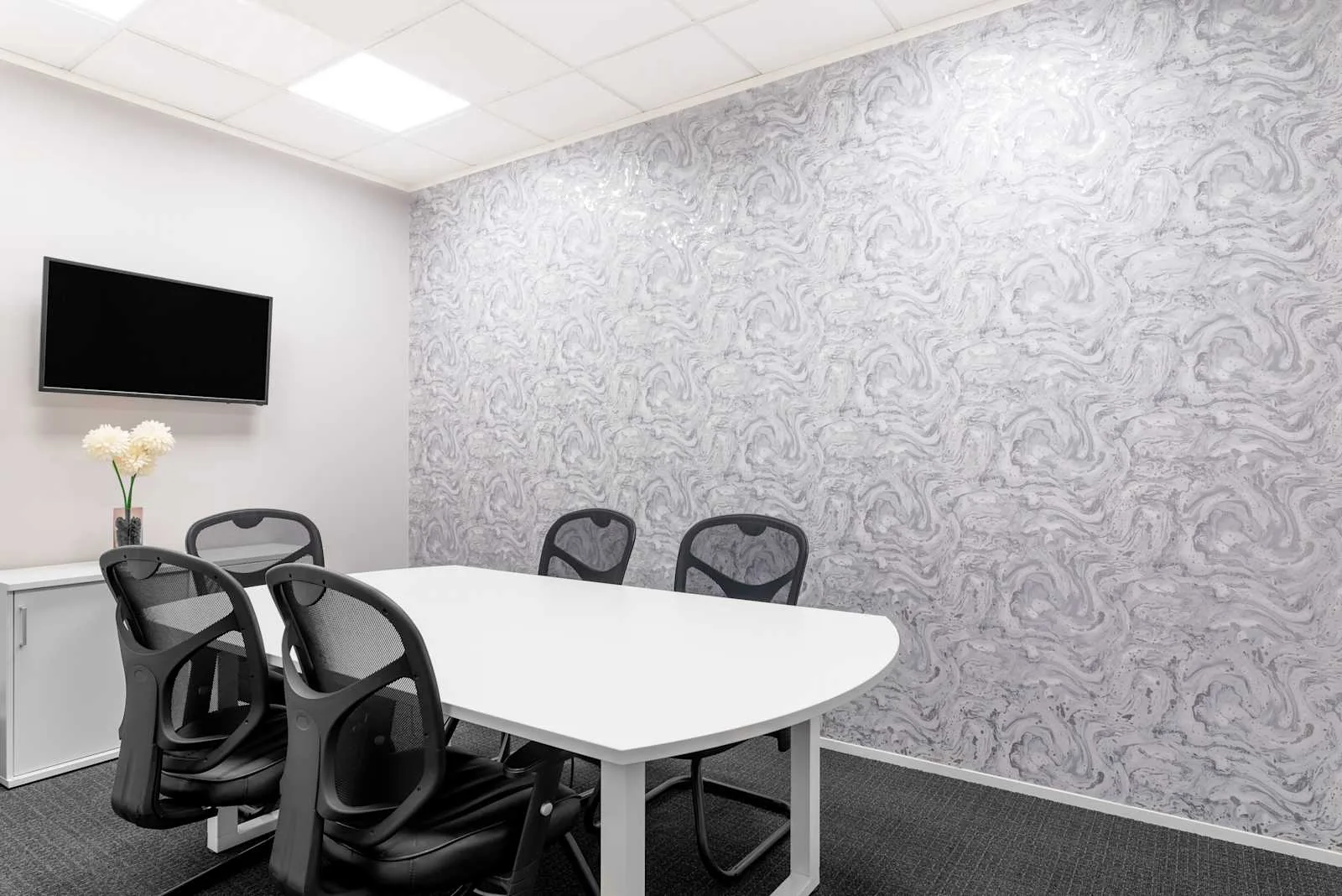 Regus LEEDS, Leeds City West Business Park, Meeting room for 5 people, Leeds