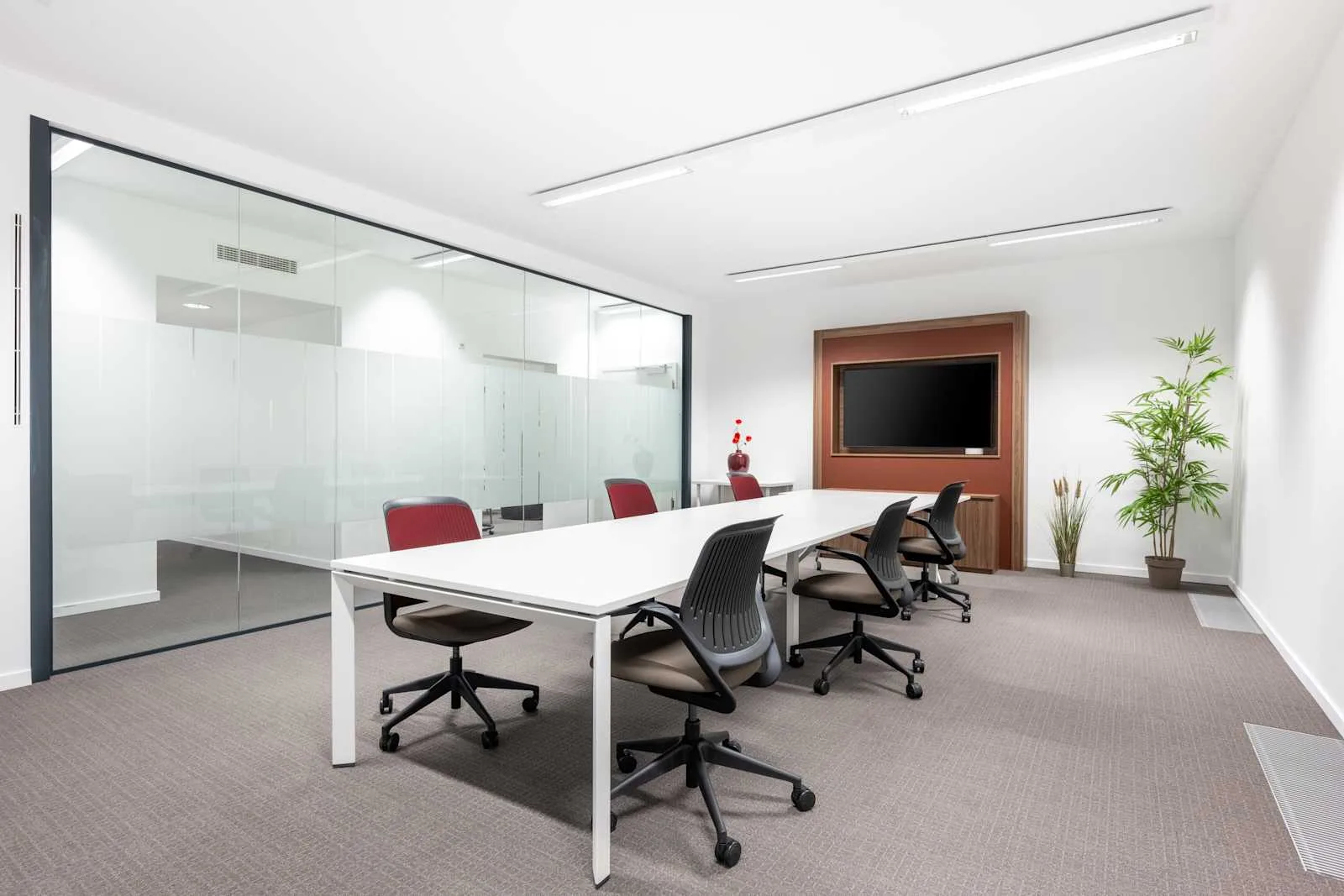 Regus LEUDELANGE, Altitude, Meeting room for 6 people, Leudelange