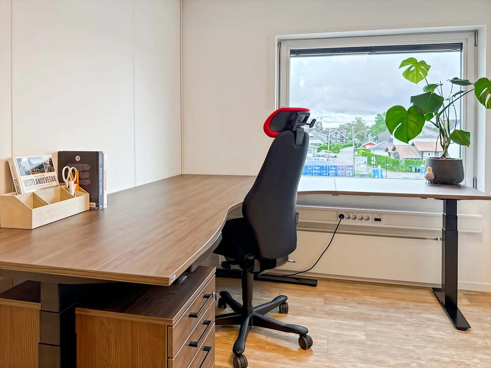 Regus Lillestrøm, Elvesvingen, Privat kontor med 1 arbeidsplass, Lillestrøm