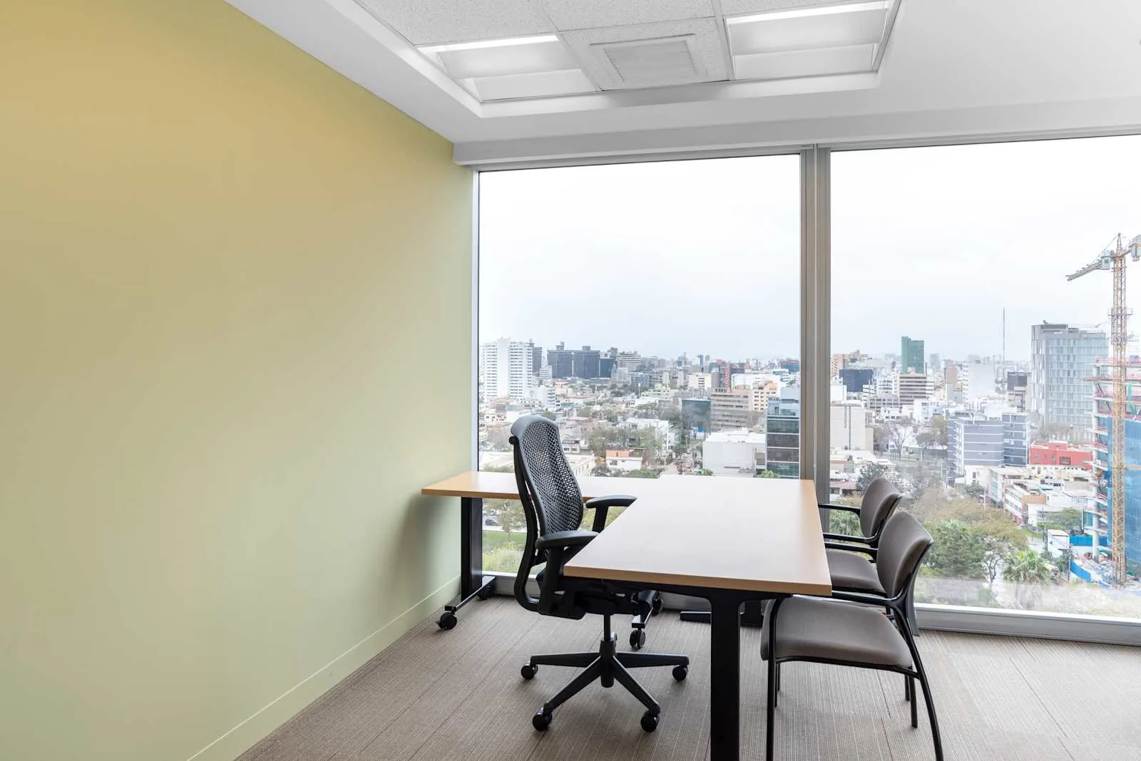 Regus LIMA, San Isidro Fibra Building, Private office, 1 desk, Lima