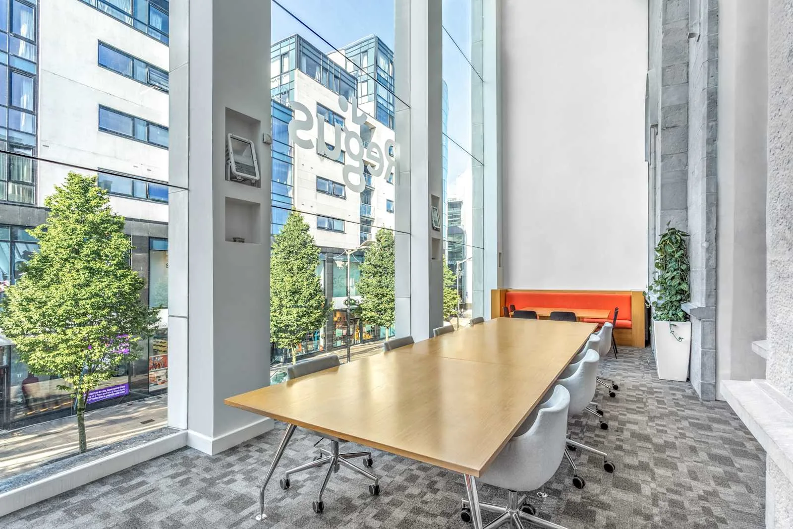 Regus LIMERICK, Bedford Row, Meeting room for 10 people, Limerick