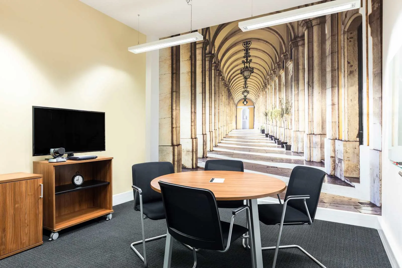 Regus LISBON, Chiado, Meeting room for 5 people, Lisbon