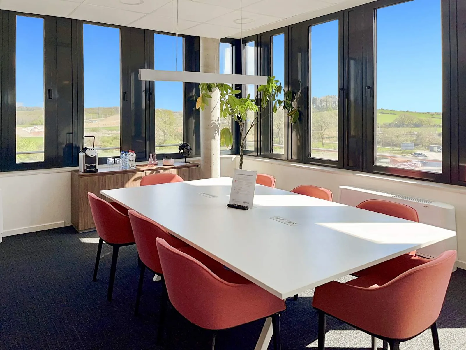 Regus LIVANGE, Luxembourg Sud, Salle de réunion 8 personnes, Livange