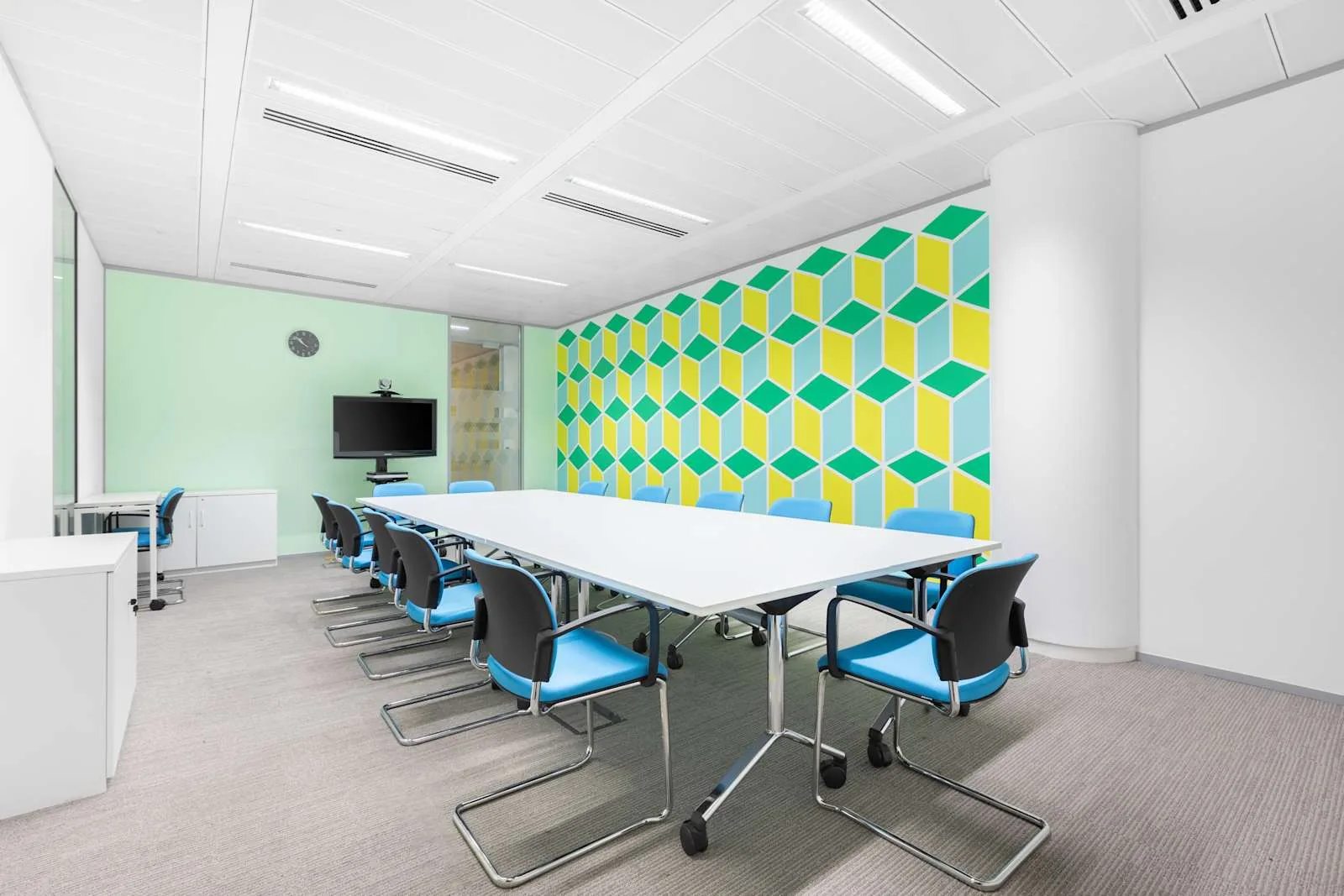 Regus LONDON, London Bridge - More London, Meeting room for 14 people, London