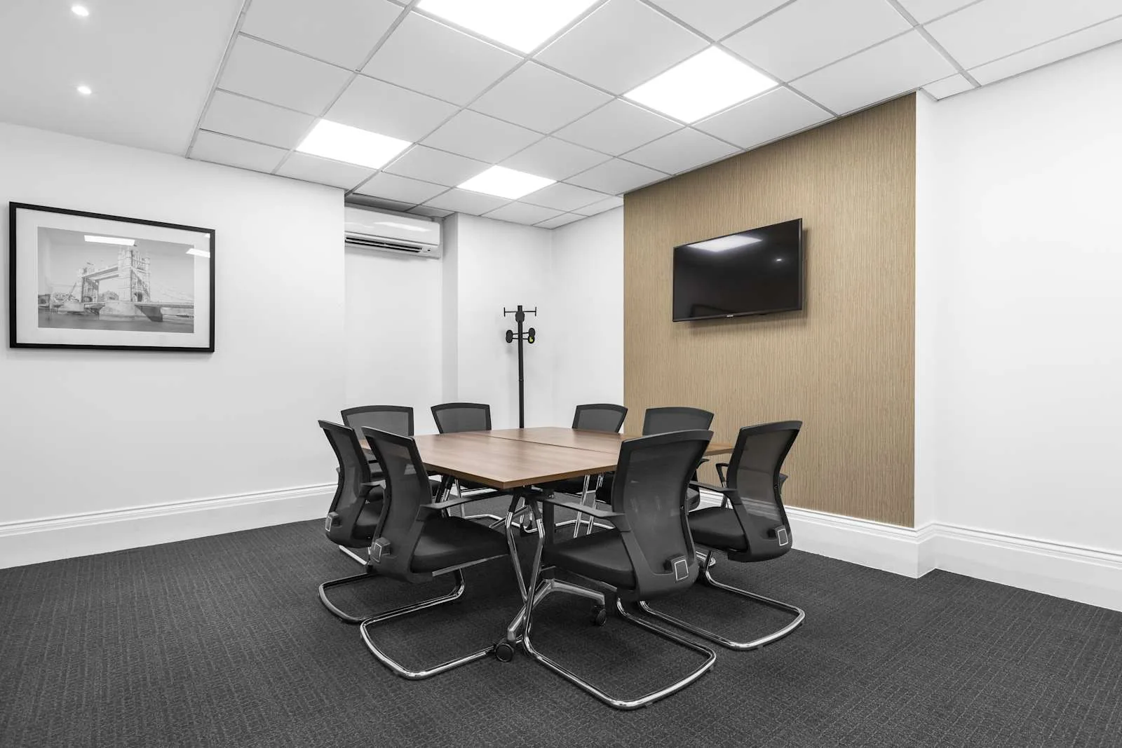 Regus LONDON, Fleet Street, Meeting room for 8 people, London