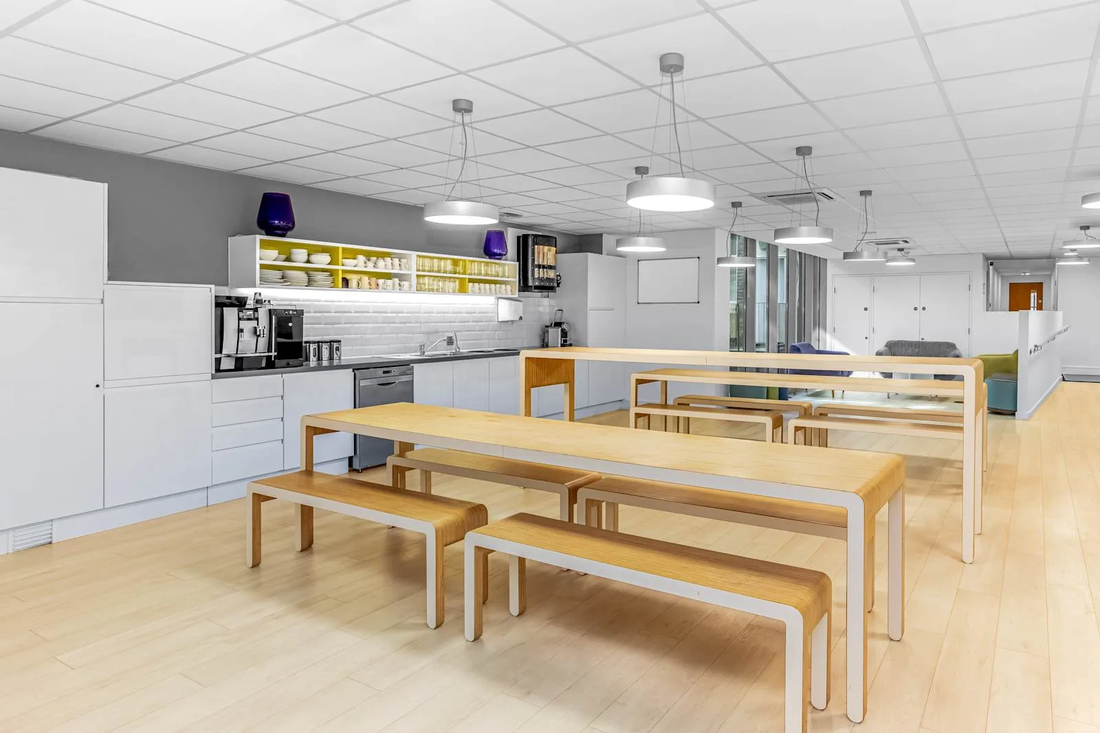 Regus LONDON, Piccadilly Circus, Cafeteria, London