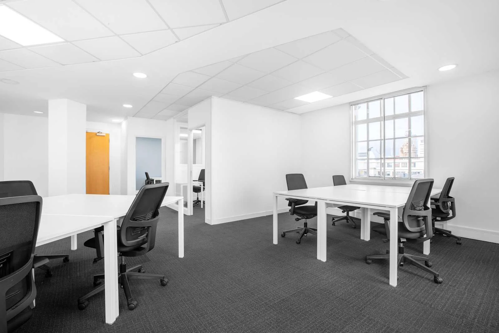 Regus LONDON, Strand, Open-plan office, London