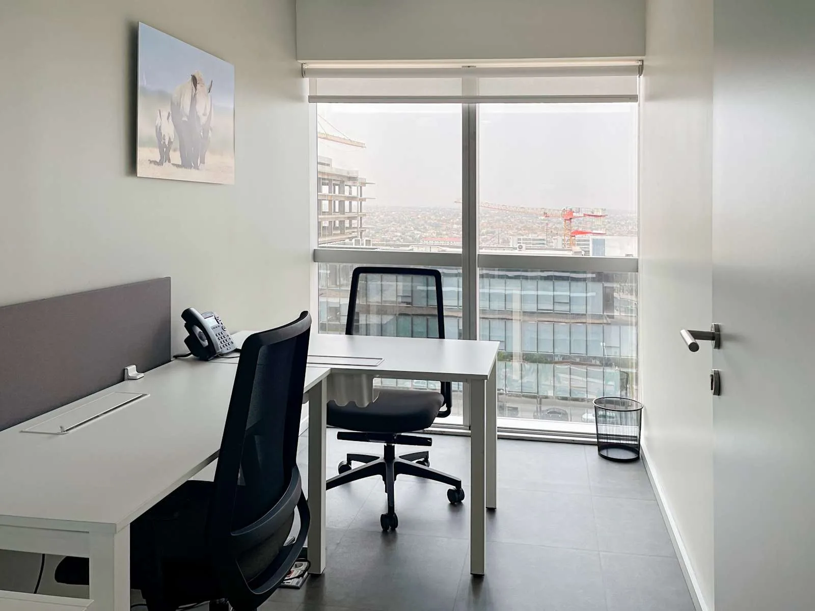 Regus LUANDA, Belas Business Park, Private office, 2 desks, Luanda